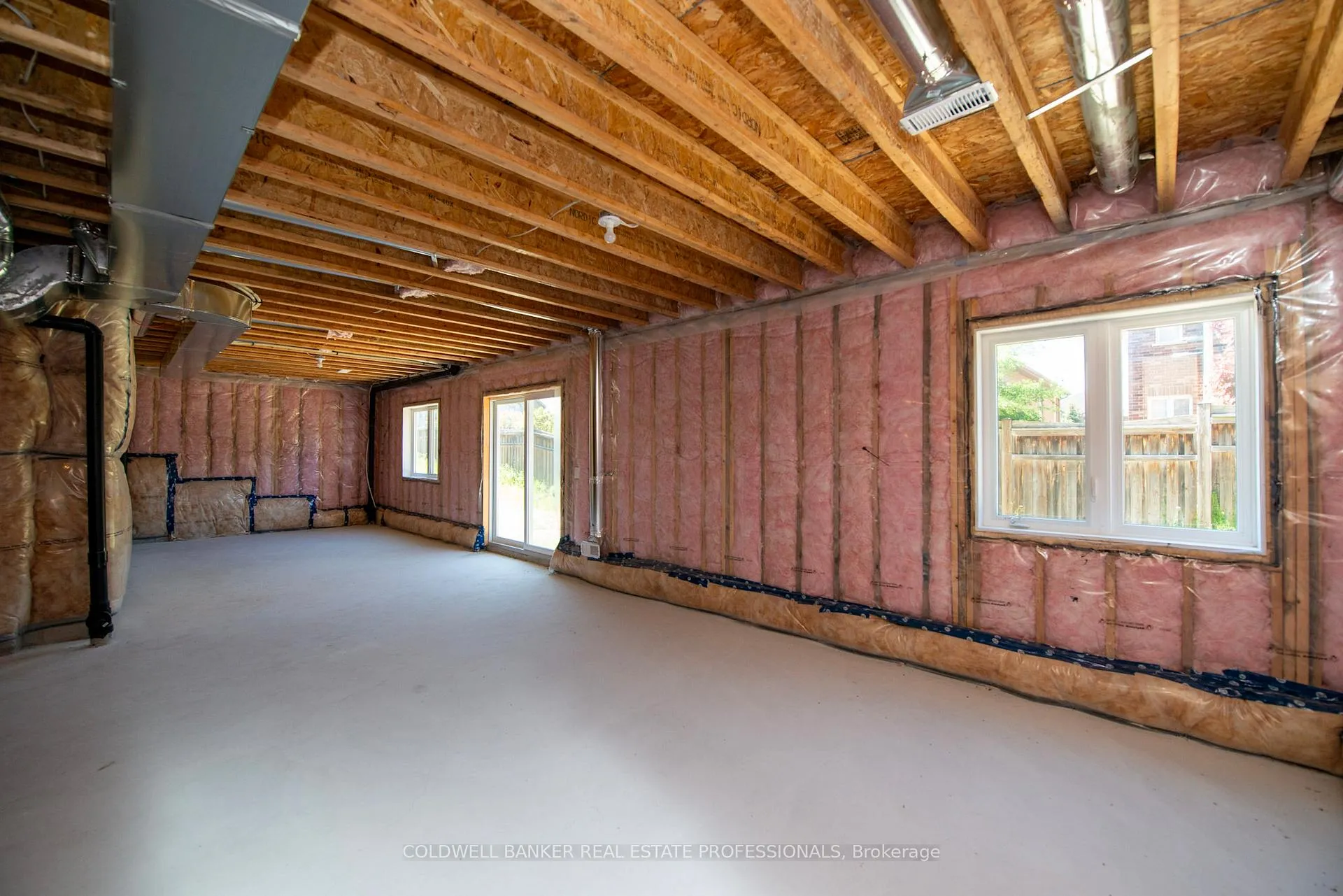 Photo 28 of 4 Hampton Lane, Springwater, Rural Springwater — HOMEH