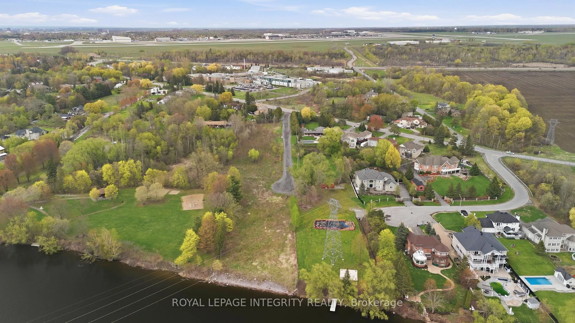Photo 6 of 348 River Road, Ottawa, Cedardale — HOMEH
