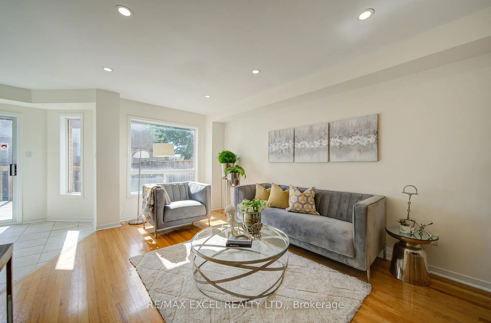 Photo 9 of 22 Horstman Street, Markham, Rouge River Estates — HOMEH