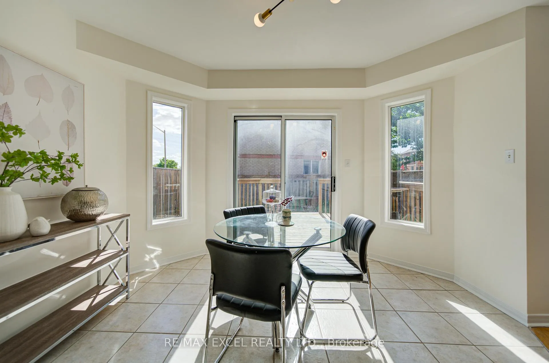 Photo 13 of 22 Horstman Street, Markham, Rouge River Estates — HOMEH