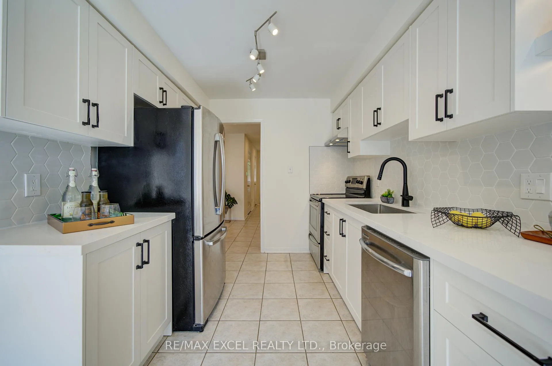 Photo 16 of 22 Horstman Street, Markham, Rouge River Estates — HOMEH