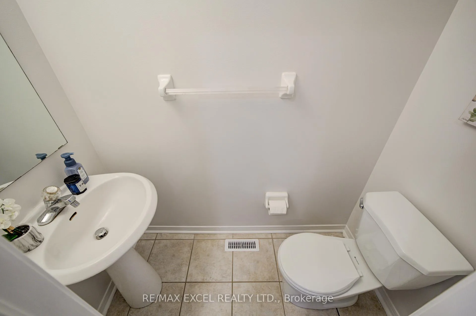Photo 21 of 22 Horstman Street, Markham, Rouge River Estates — HOMEH