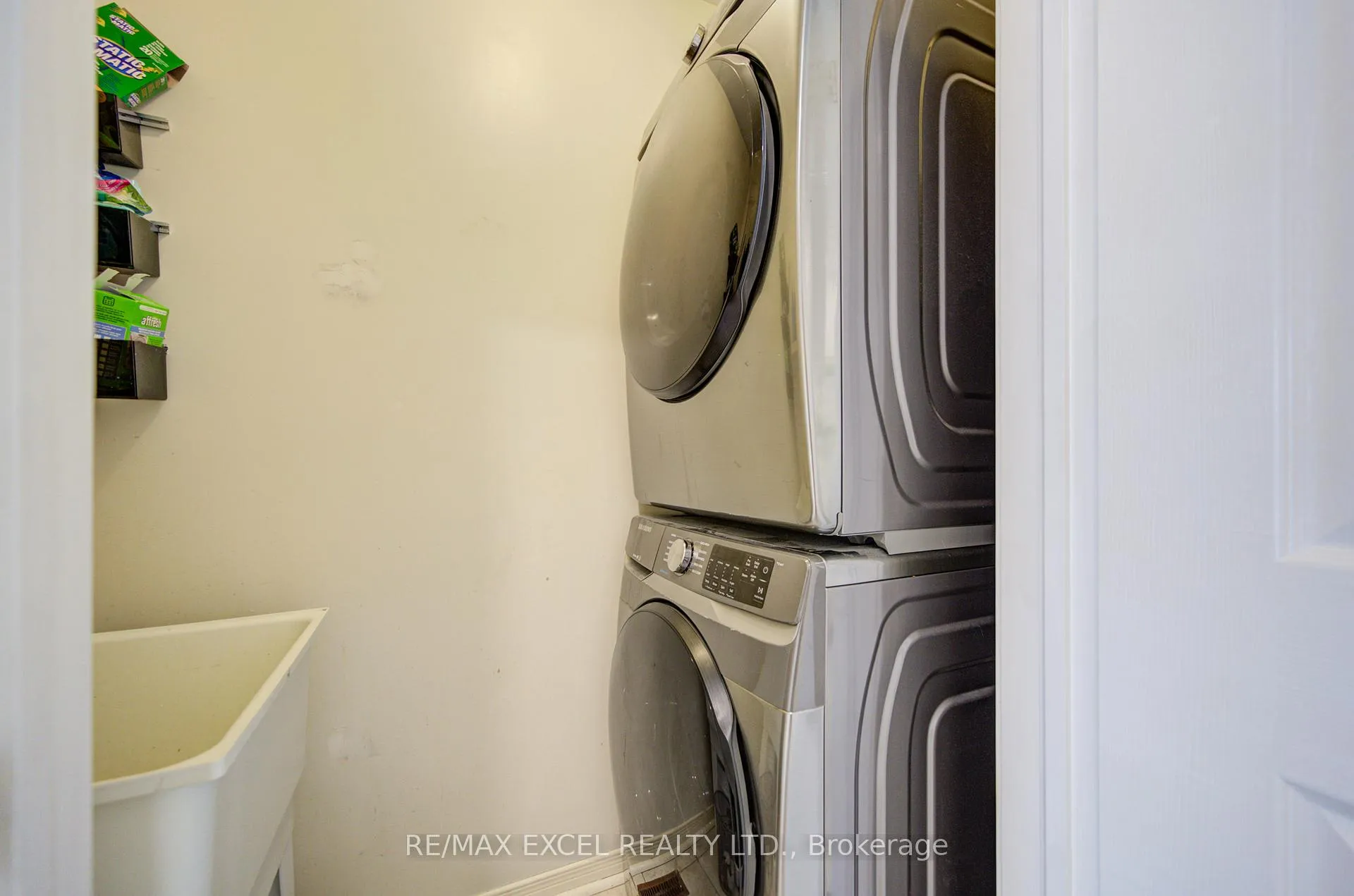 Photo 22 of 22 Horstman Street, Markham, Rouge River Estates — HOMEH