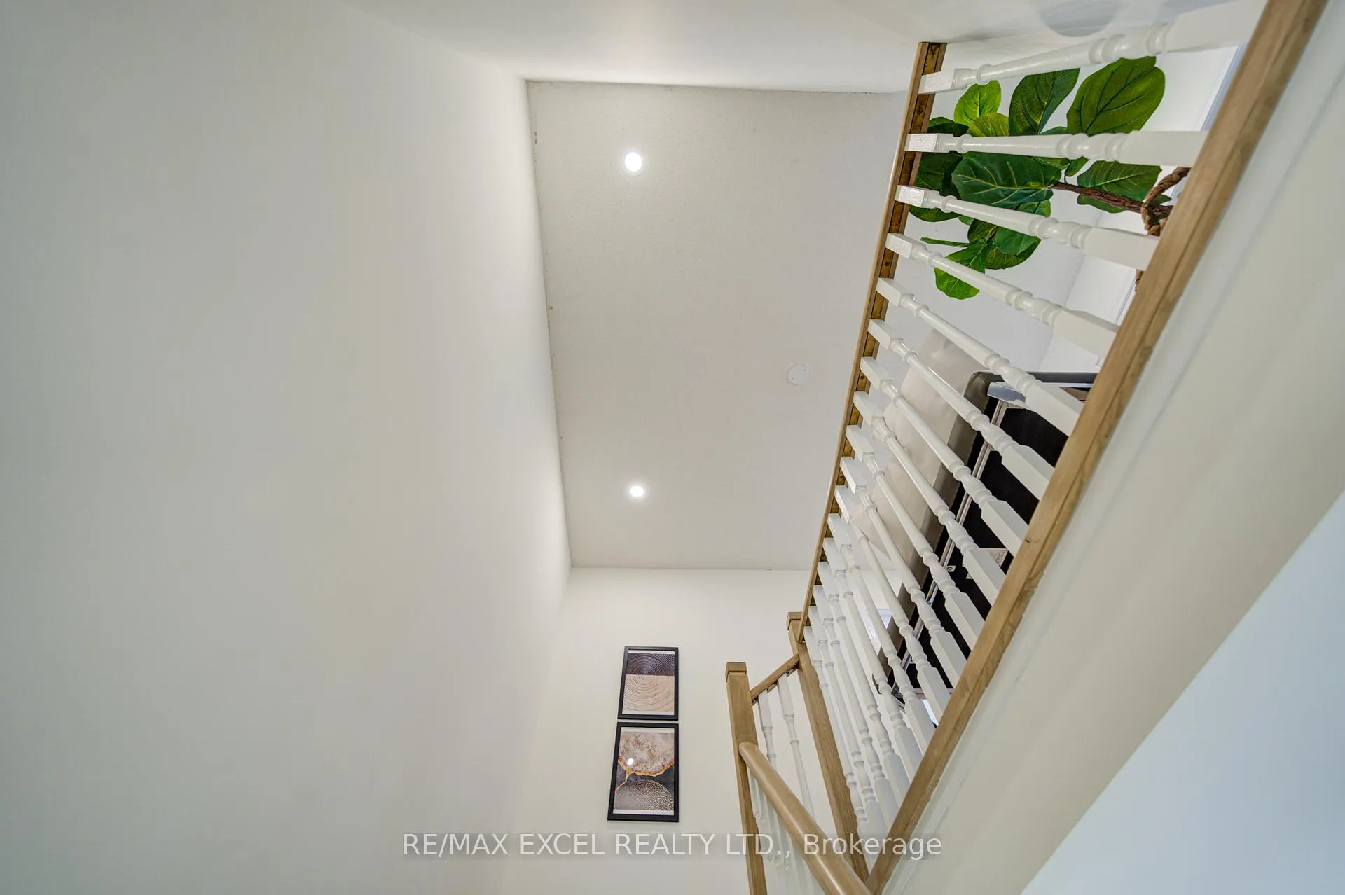 Photo 23 of 22 Horstman Street, Markham, Rouge River Estates — HOMEH