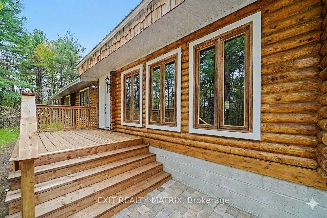 Photo 3 of 5749 Skakum Road, Augusta, Augusta Twp — HOMEH