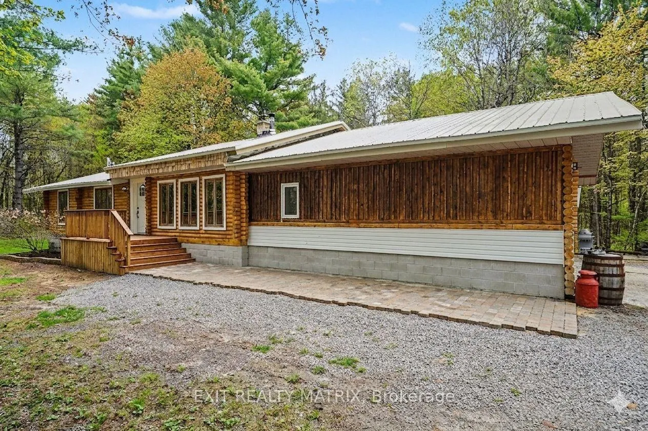 Photo 4 of 5749 Skakum Road, Augusta, Augusta Twp — HOMEH