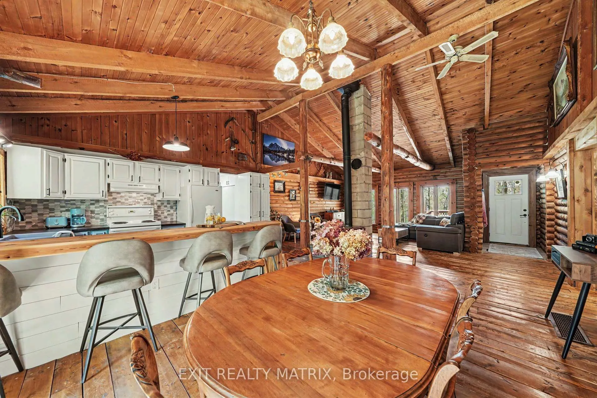 Photo 13 of 5749 Skakum Road, Augusta, Augusta Twp — HOMEH