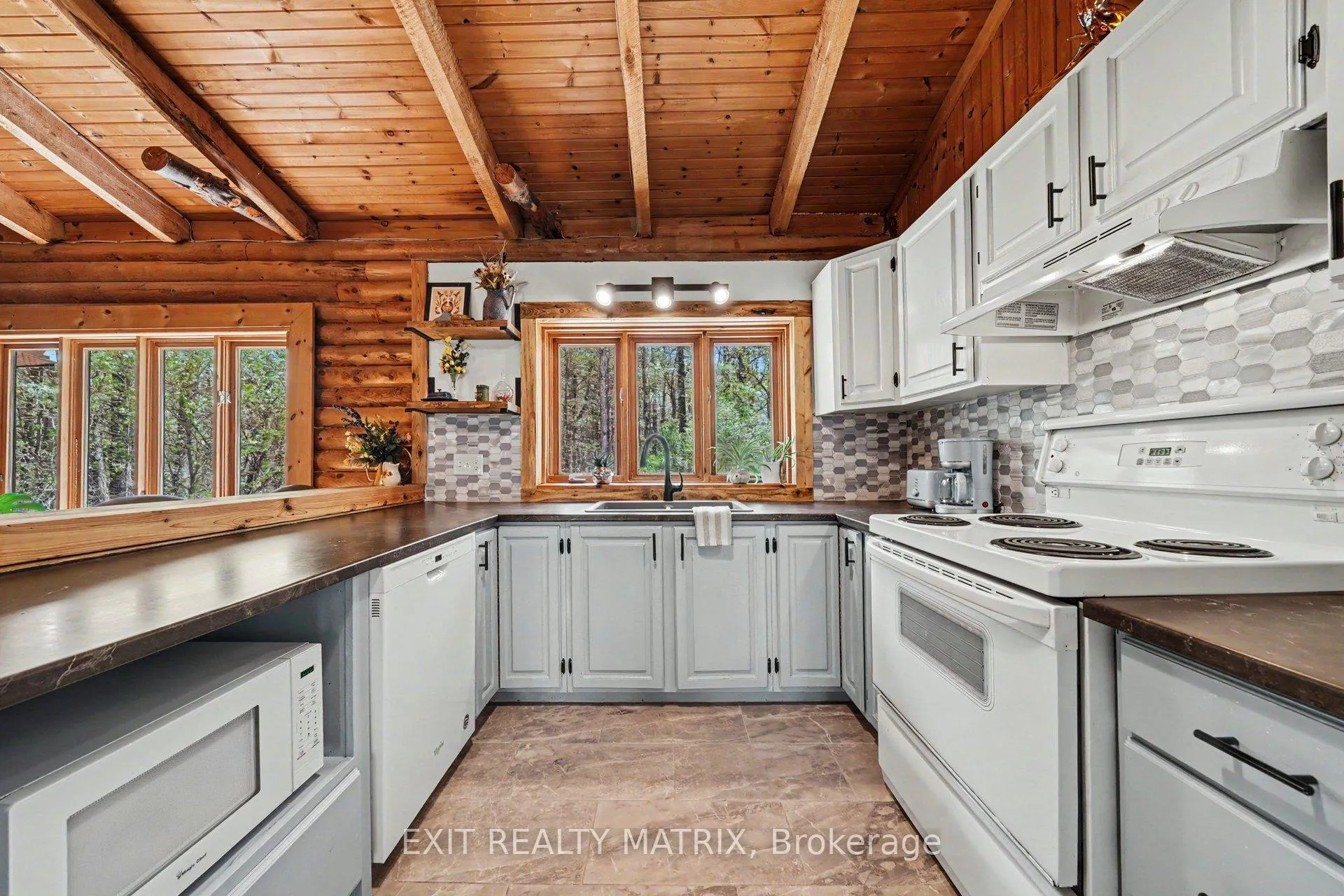 Photo 14 of 5749 Skakum Road, Augusta, Augusta Twp — HOMEH