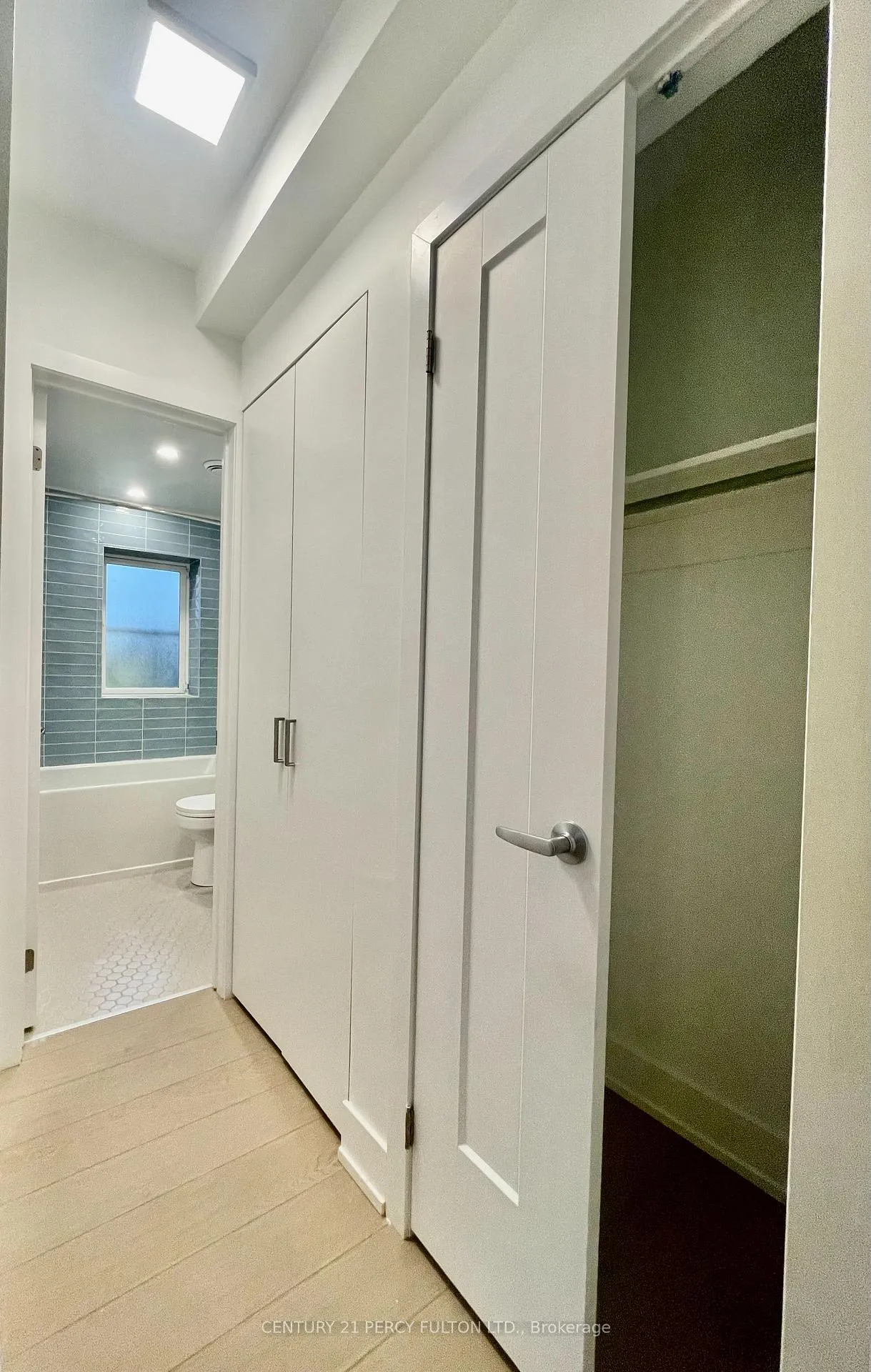 Photo 6 of Unit 11, 320 Roncesvalles Avenue, Toronto, High Park-Swansea — HOMEH