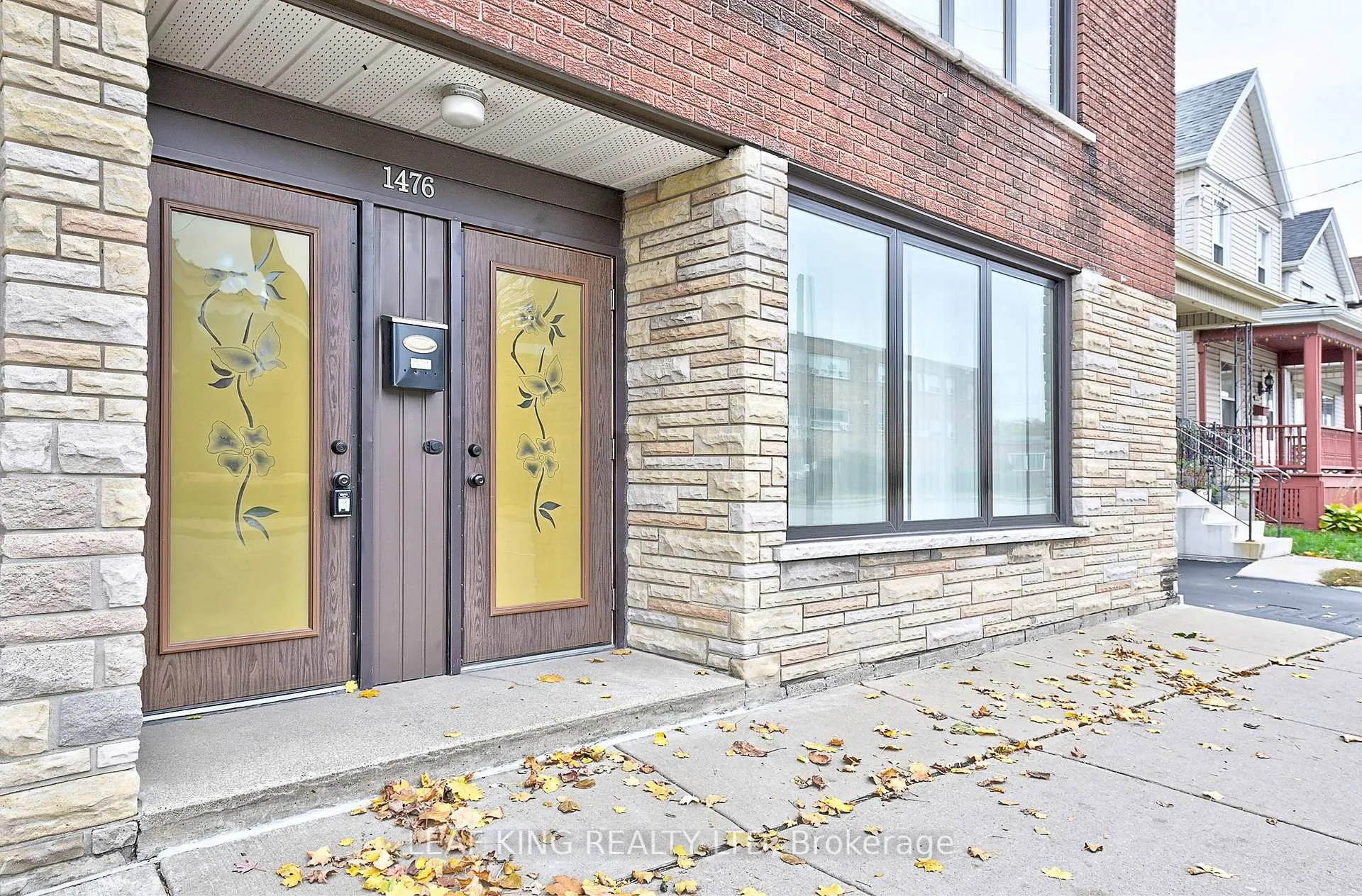 Photo 2 of Unit 2, 1476 Barton Street E, Hamilton, Homeside — HOMEH