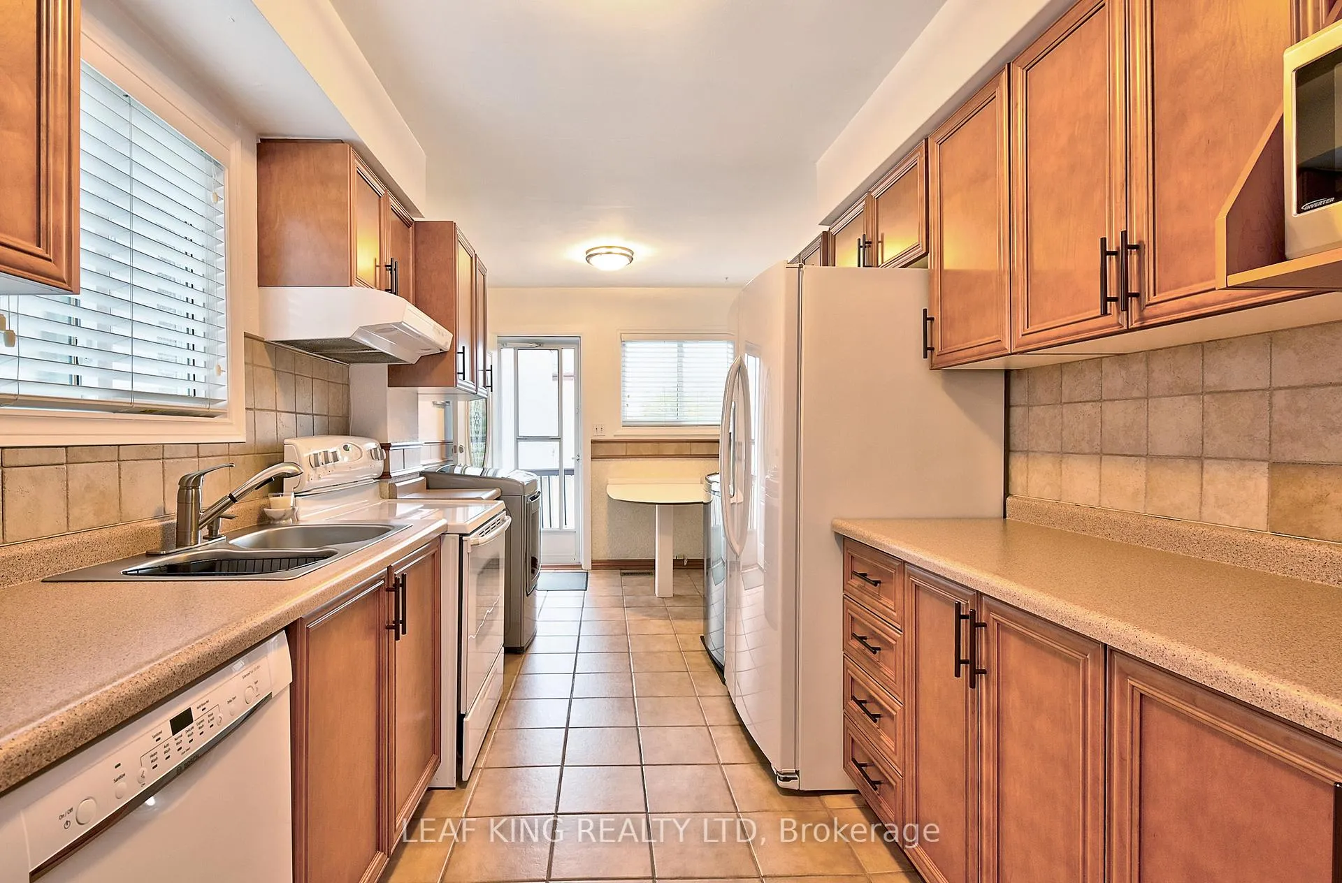 Photo 8 of Unit 2, 1476 Barton Street E, Hamilton, Homeside — HOMEH