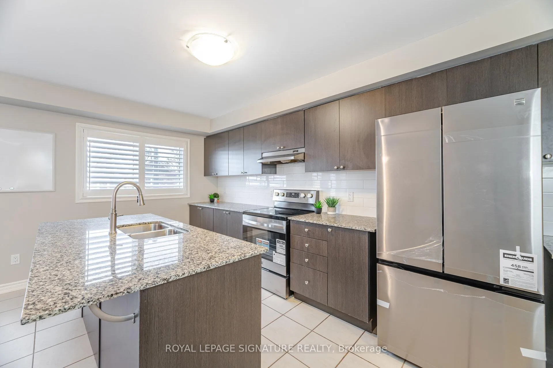 Photo 16 of 514 Goldenrod Lane, Kitchener, Rosenburg — HOMEH