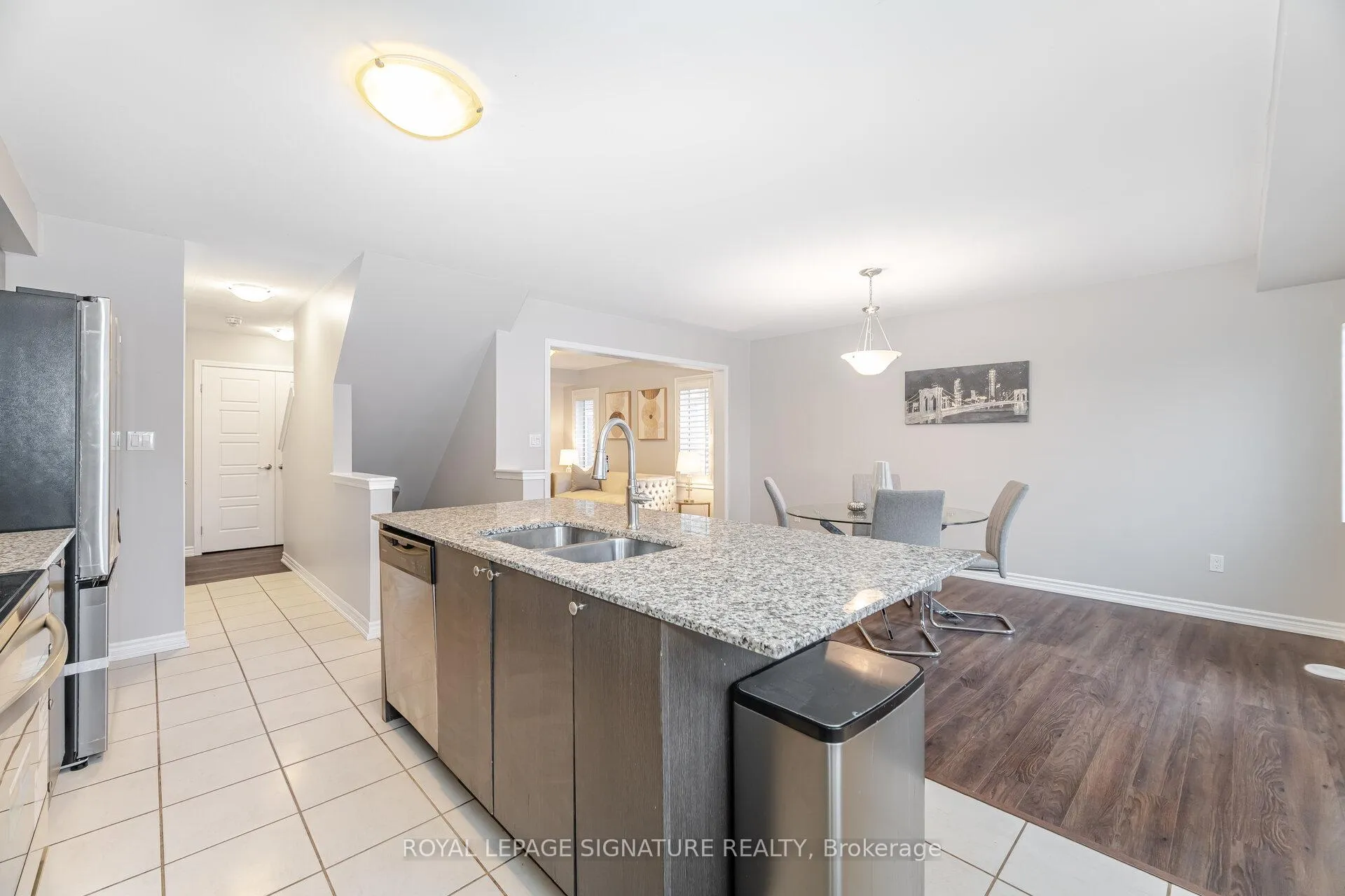 Photo 18 of 514 Goldenrod Lane, Kitchener, Rosenburg — HOMEH