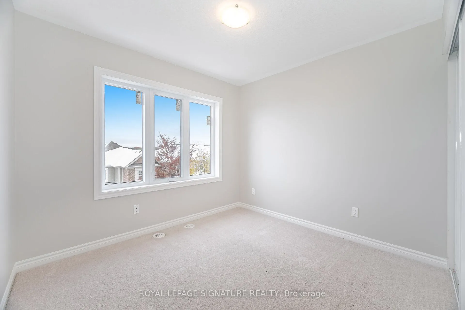 Photo 33 of 514 Goldenrod Lane, Kitchener, Rosenburg — HOMEH