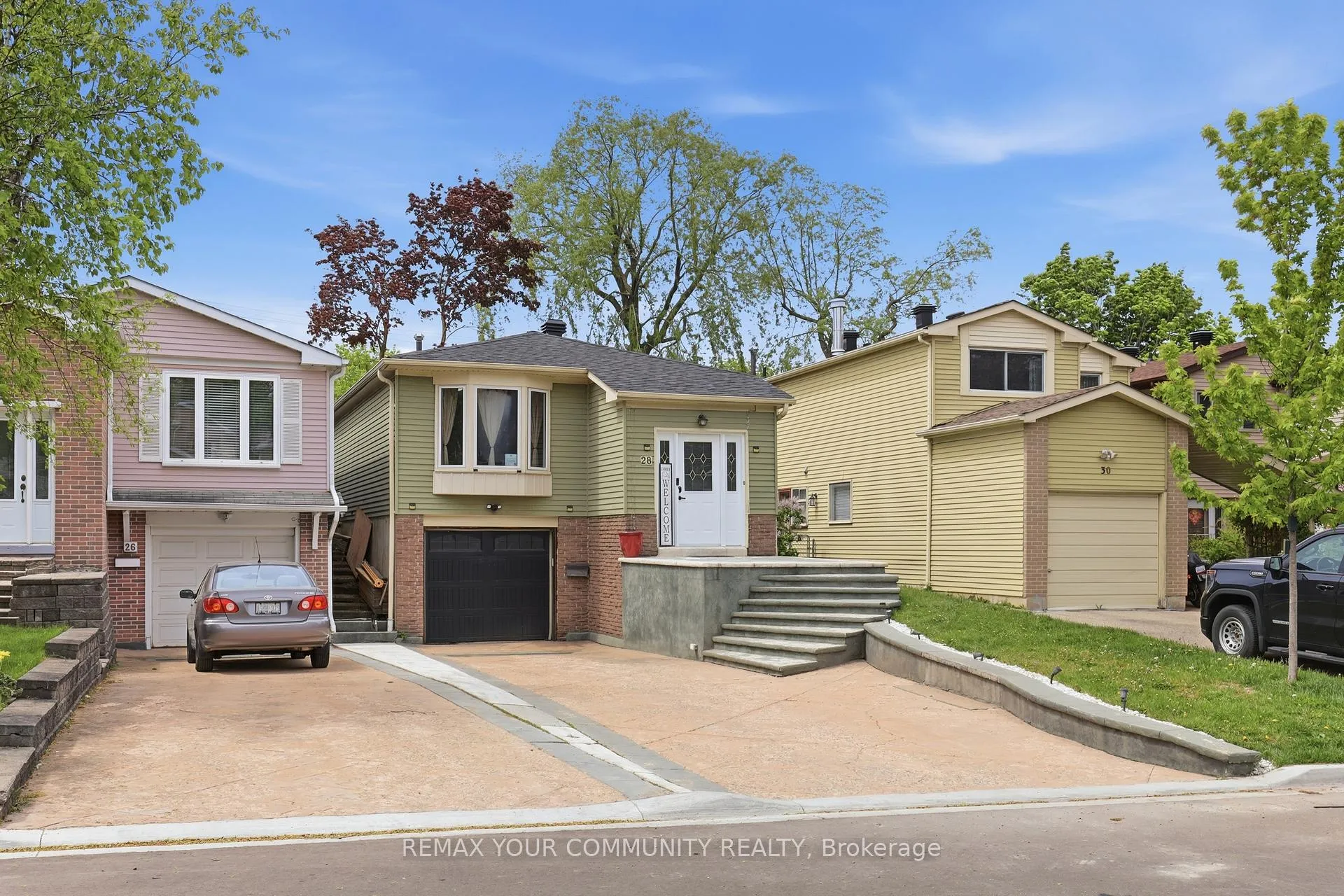 Photo 2 of 28 Snowshoe Crescent, Markham, German Mills — HOMEH