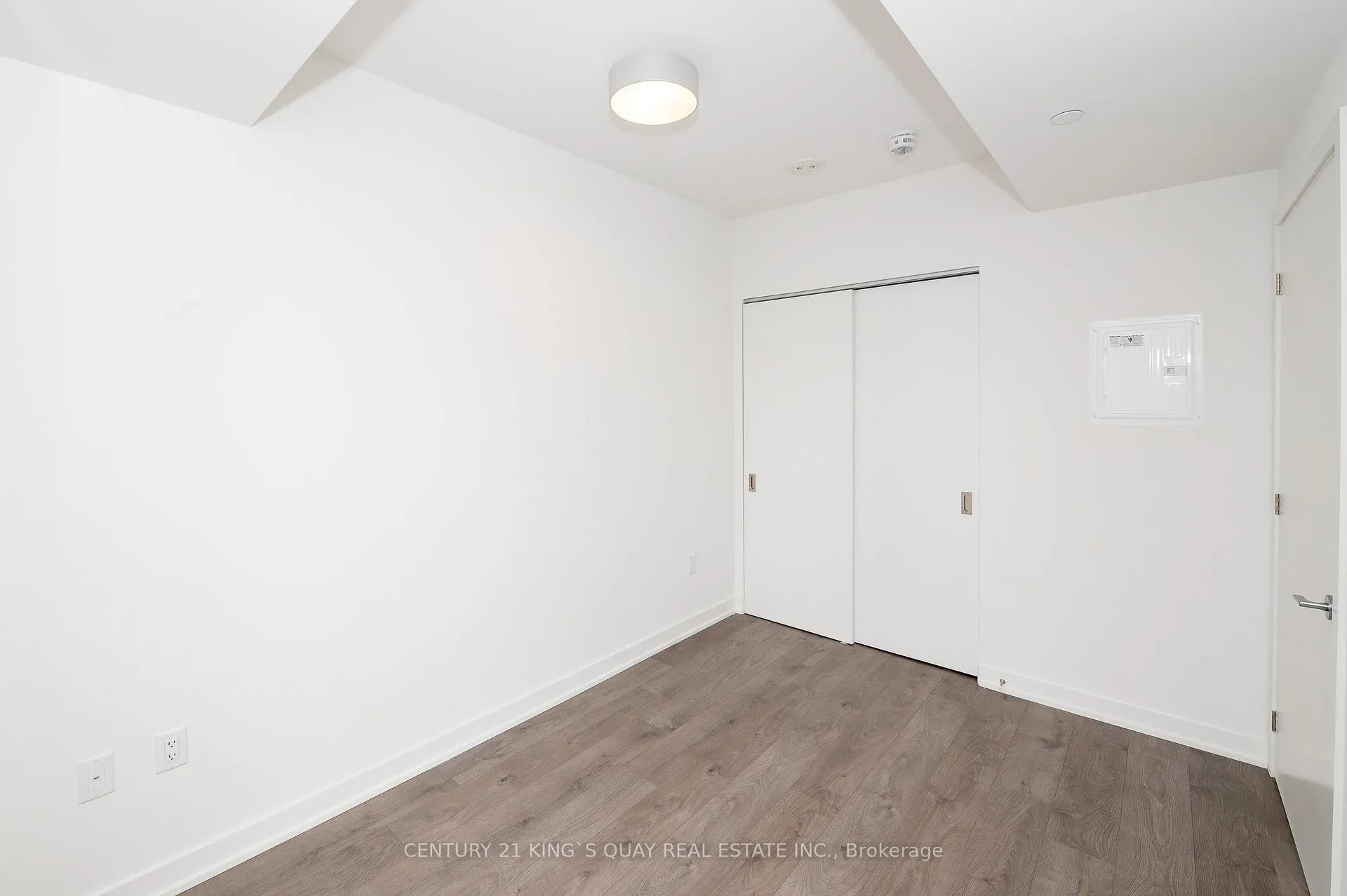 Photo 5 of Unit 2702, 357 King Street W, Toronto, Waterfront Communities — HOMEH