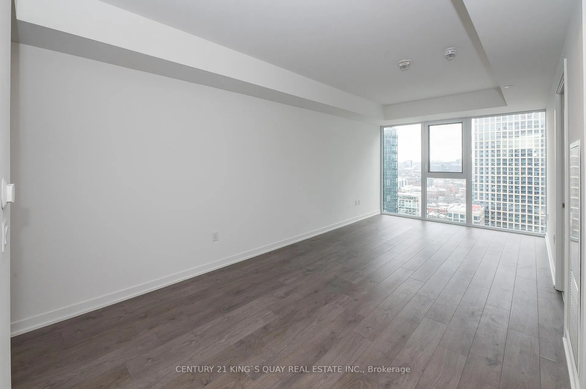 Photo 7 of Unit 2702, 357 King Street W, Toronto, Waterfront Communities — HOMEH