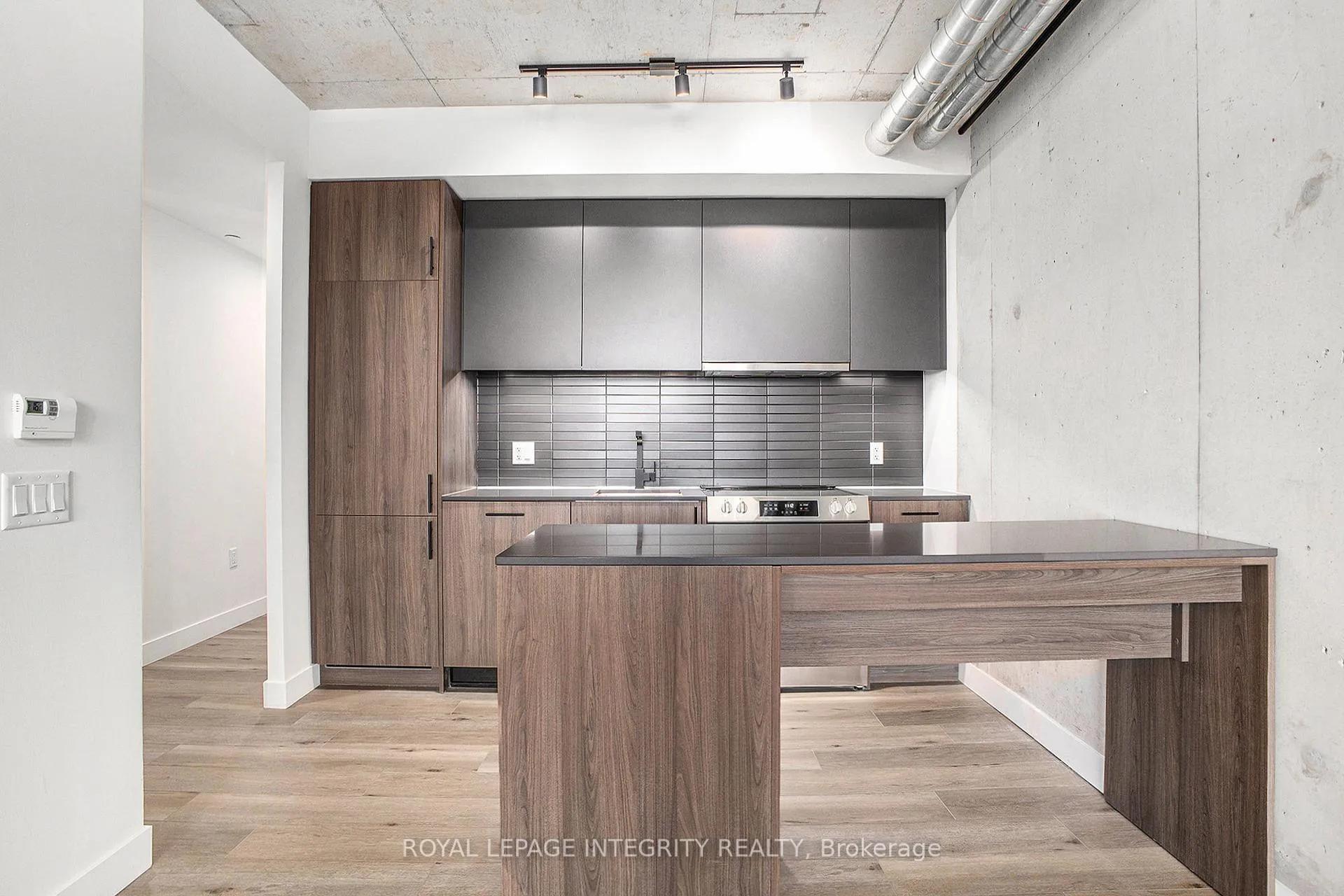 Photo 6 of Unit 404, 10 James Street, Ottawa, Ottawa Centre — HOMEH