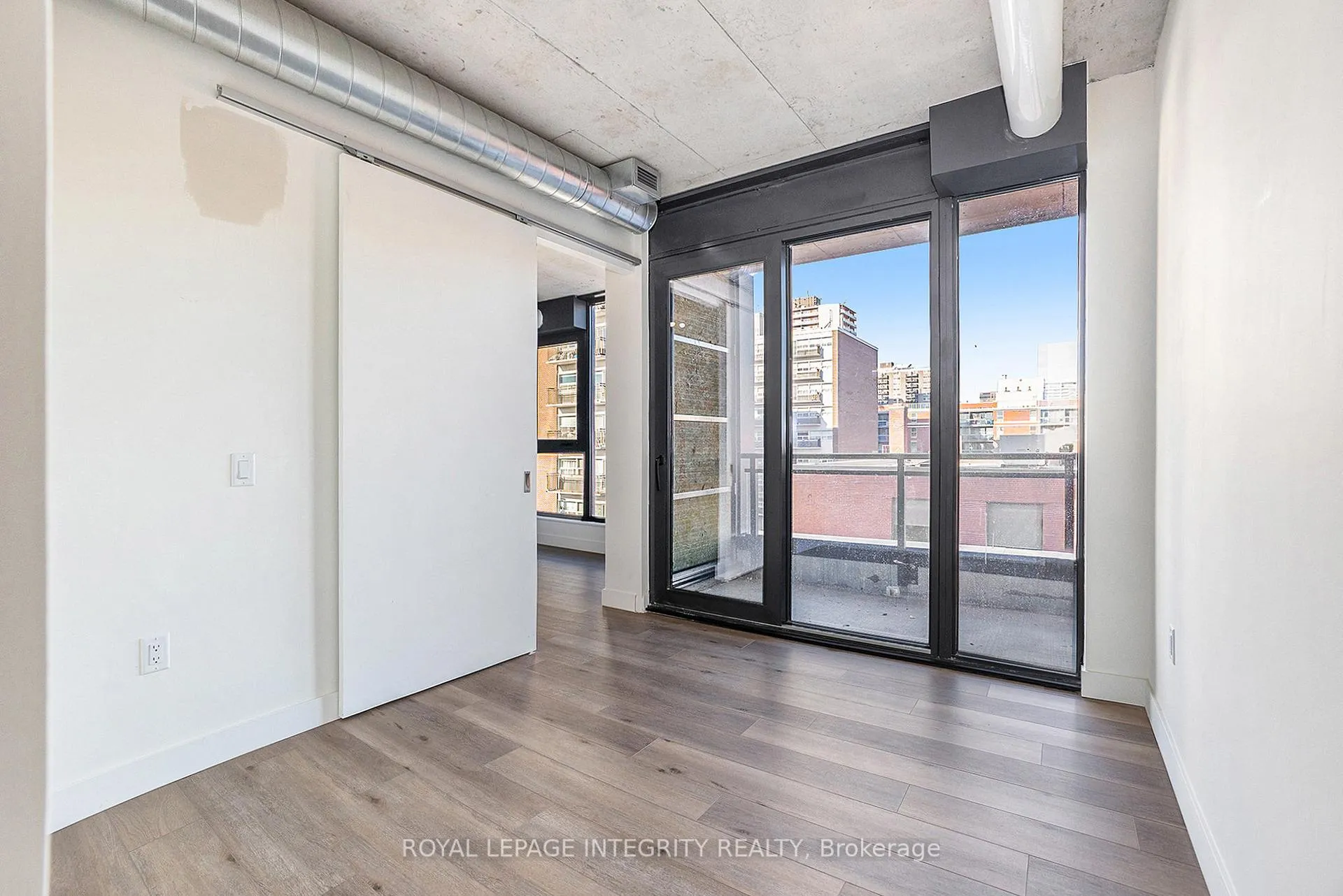 Photo 11 of Unit 404, 10 James Street, Ottawa, Ottawa Centre — HOMEH