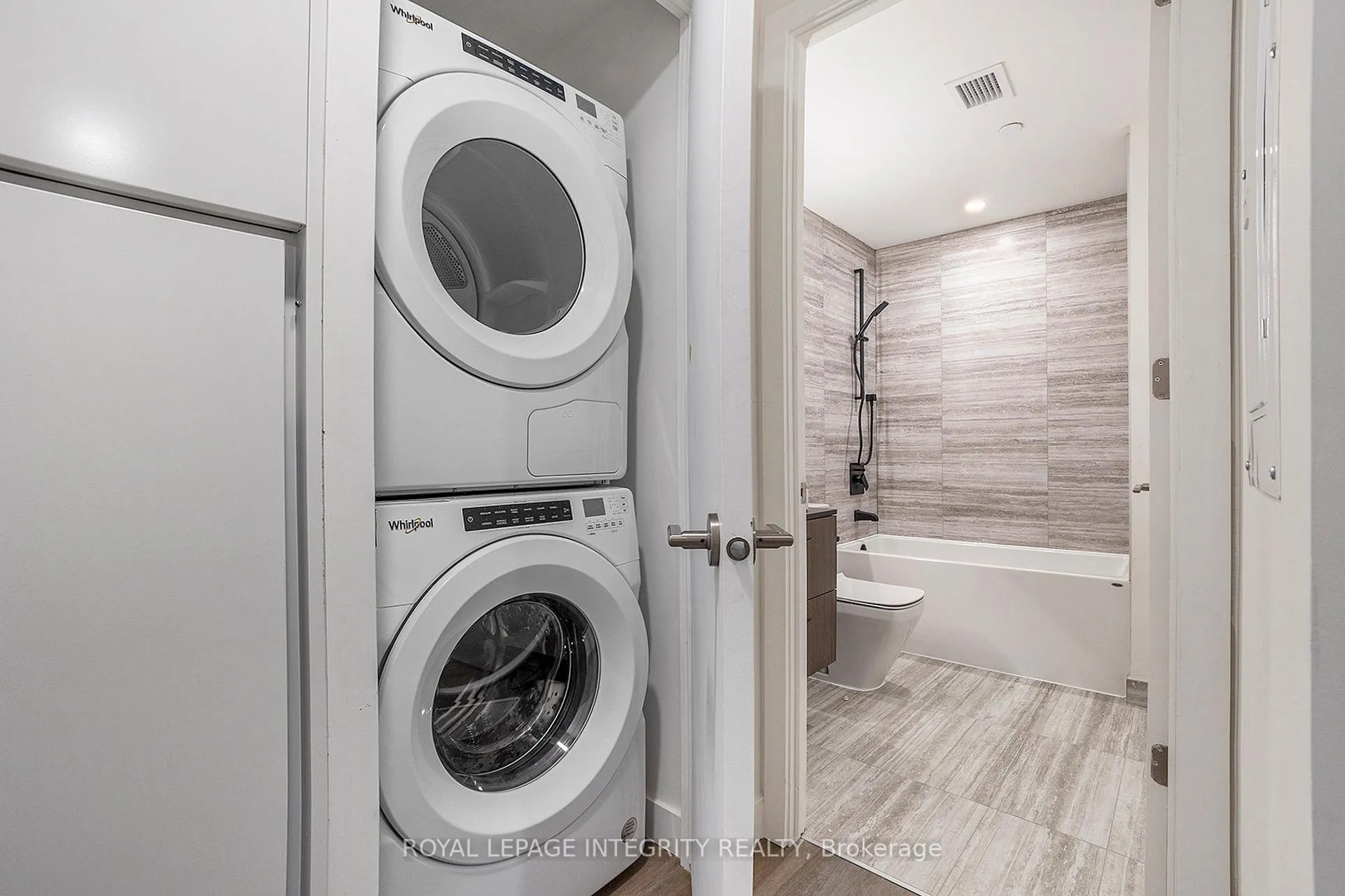 Photo 13 of Unit 404, 10 James Street, Ottawa, Ottawa Centre — HOMEH