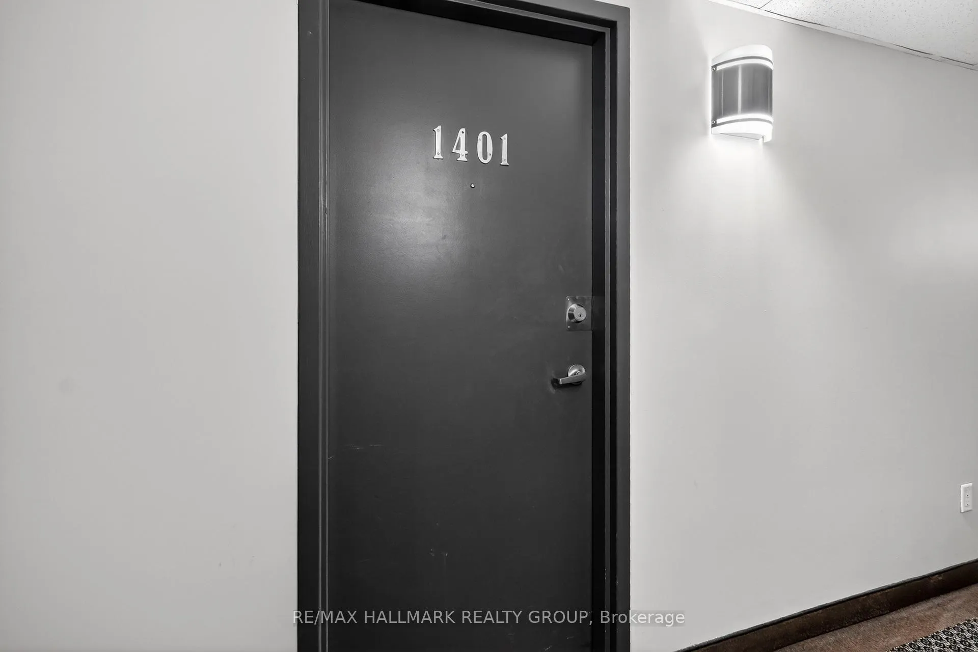 Photo 4 of Unit PH01, 134 York Street, Ottawa, Lower Town/Byward Market — HOMEH