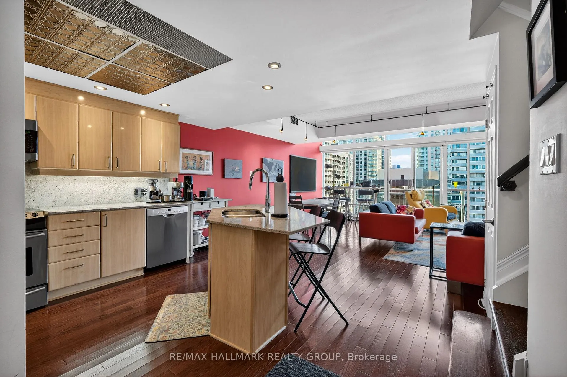 Photo 10 of Unit PH01, 134 York Street, Ottawa, Lower Town/Byward Market — HOMEH