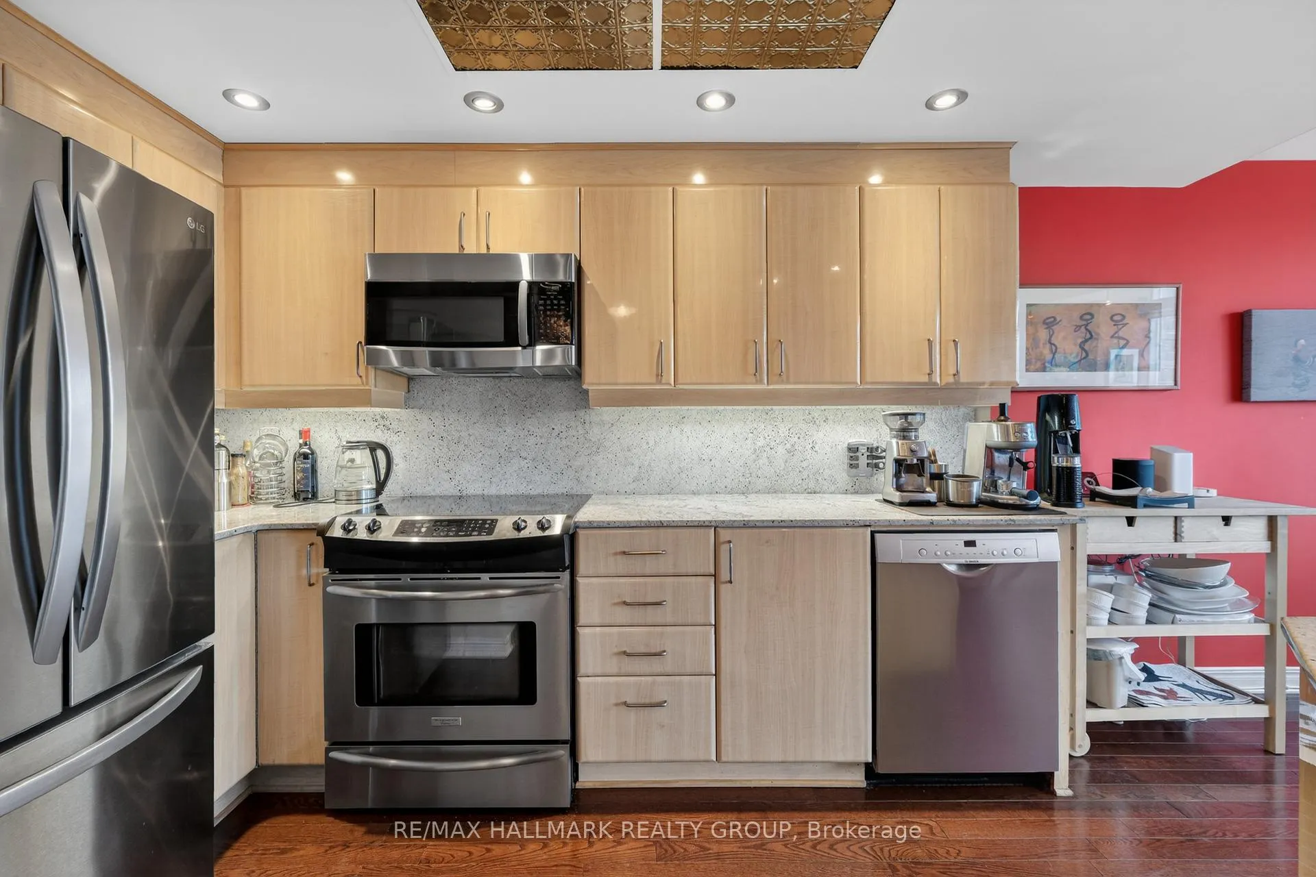 Photo 9 of Unit PH01, 134 York Street, Ottawa, Lower Town/Byward Market — HOMEH