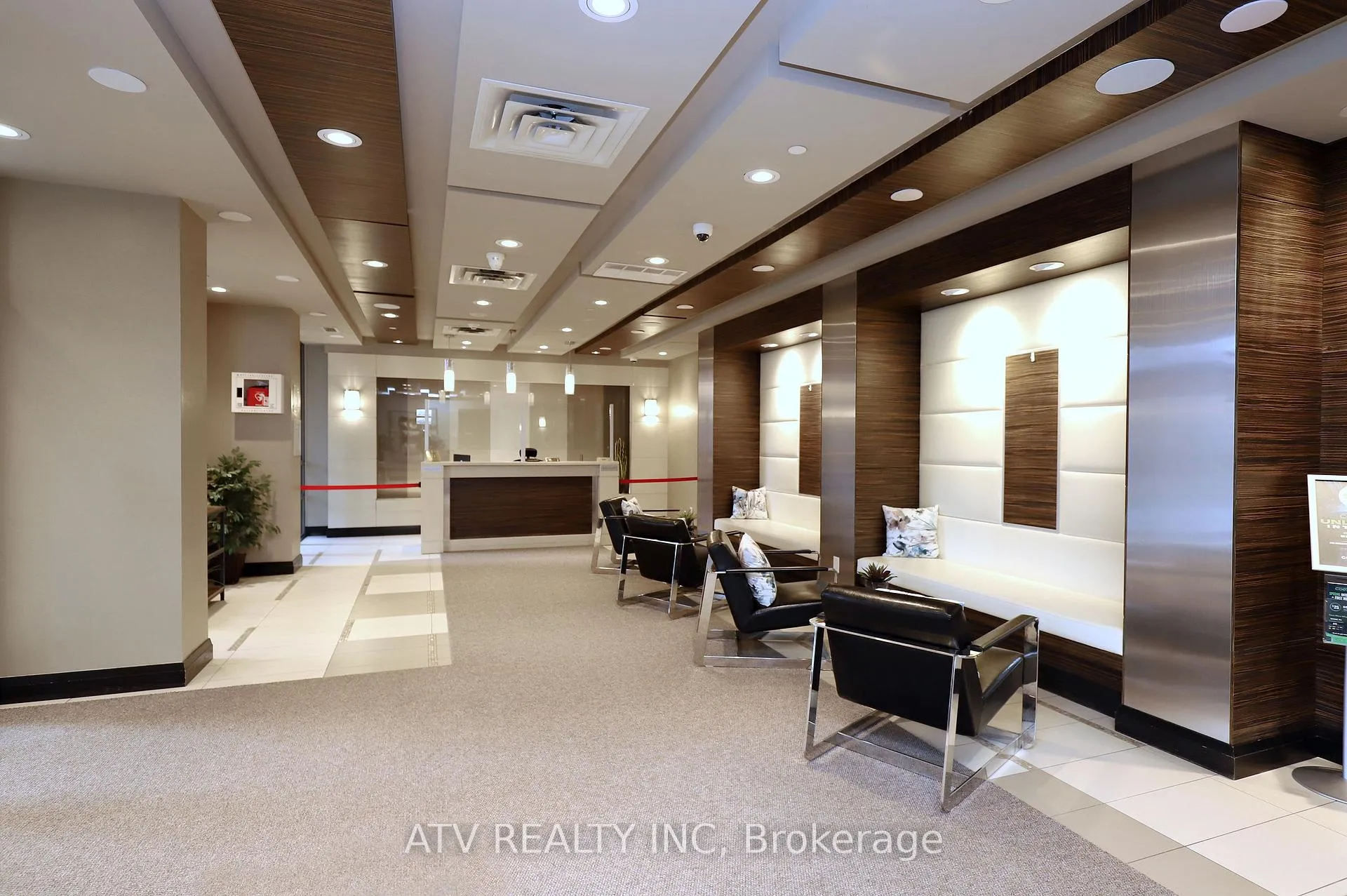 Photo 2 of Unit 1213, 1 Michael Power Place, Etobicoke, Islington-City Centre West — HOMEH