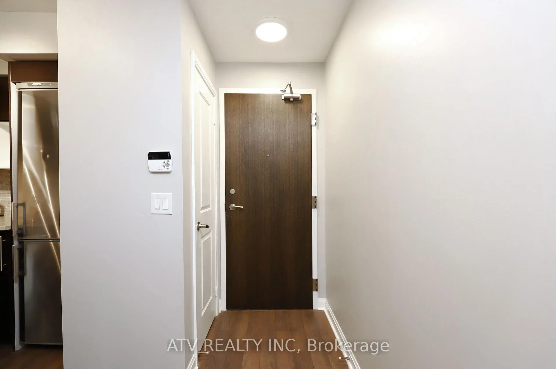 Photo 4 of Unit 1213, 1 Michael Power Place, Etobicoke, Islington-City Centre West — HOMEH