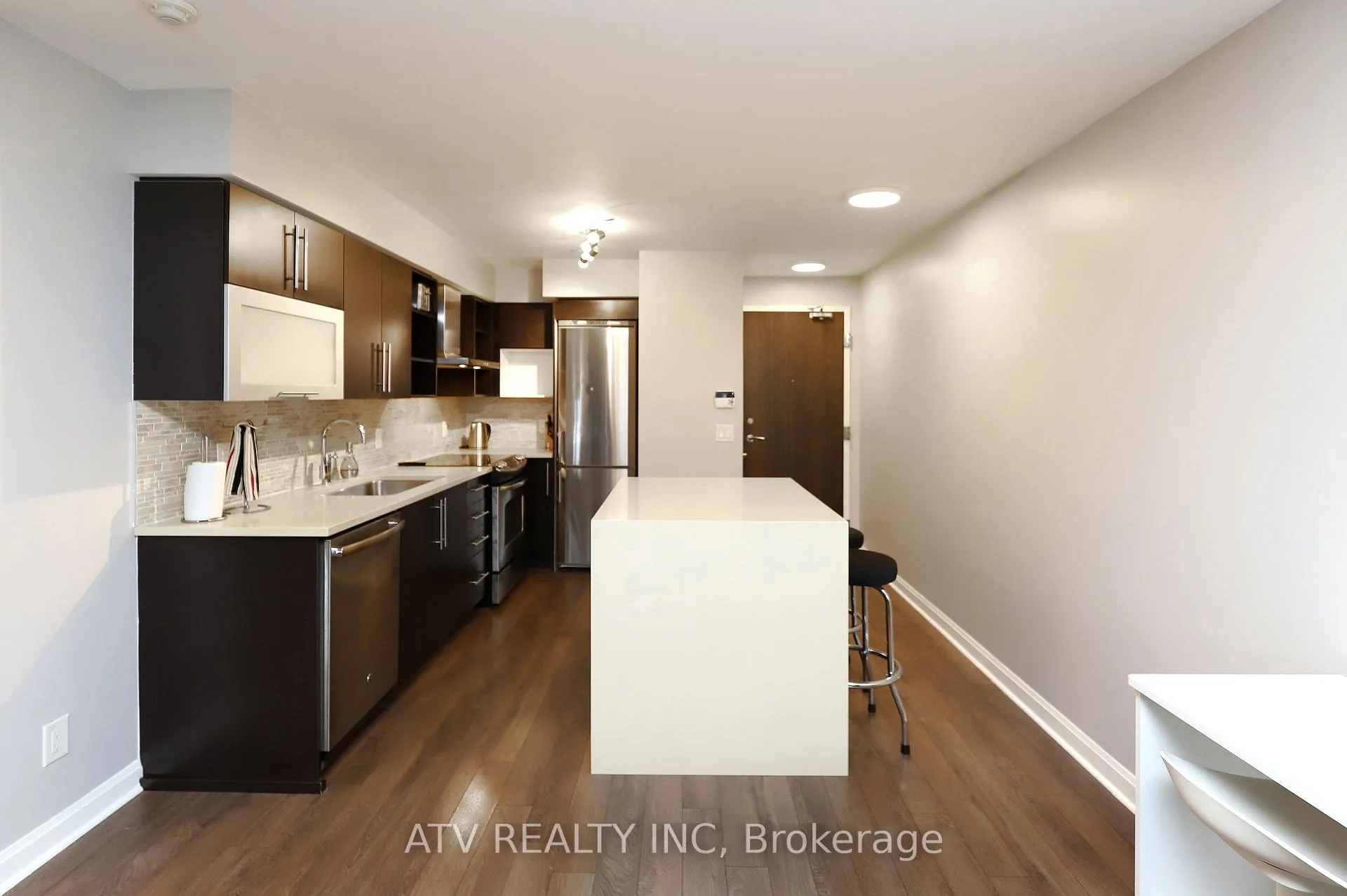 Photo 13 of Unit 1213, 1 Michael Power Place, Etobicoke, Islington-City Centre West — HOMEH