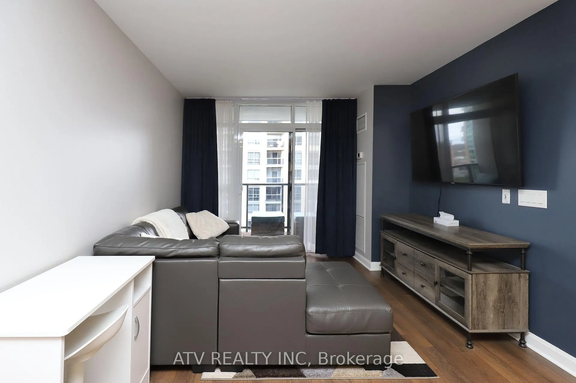 Photo 14 of Unit 1213, 1 Michael Power Place, Etobicoke, Islington-City Centre West — HOMEH