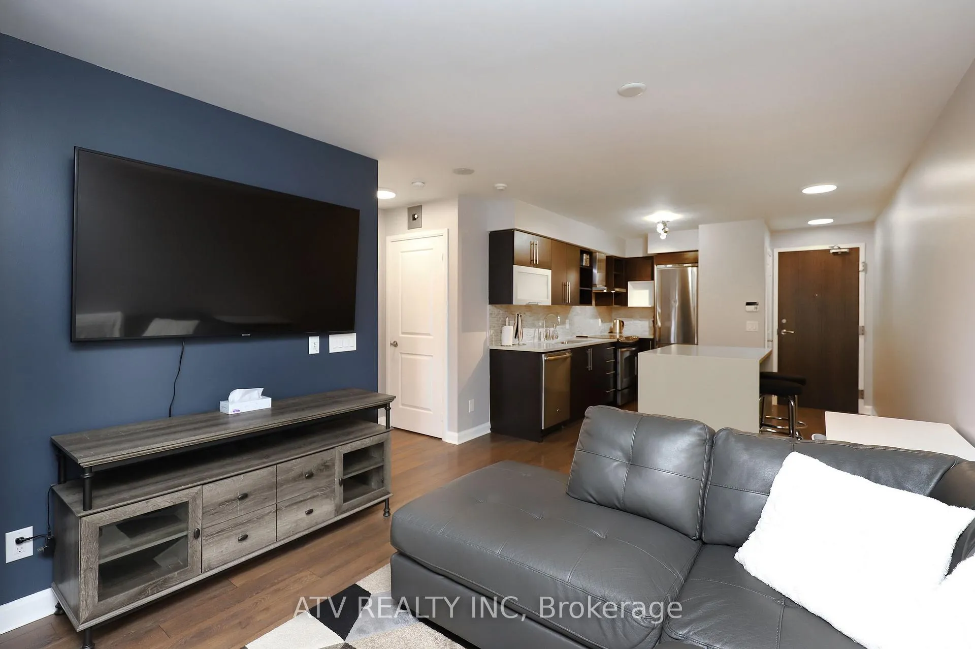 Photo 18 of Unit 1213, 1 Michael Power Place, Etobicoke, Islington-City Centre West — HOMEH