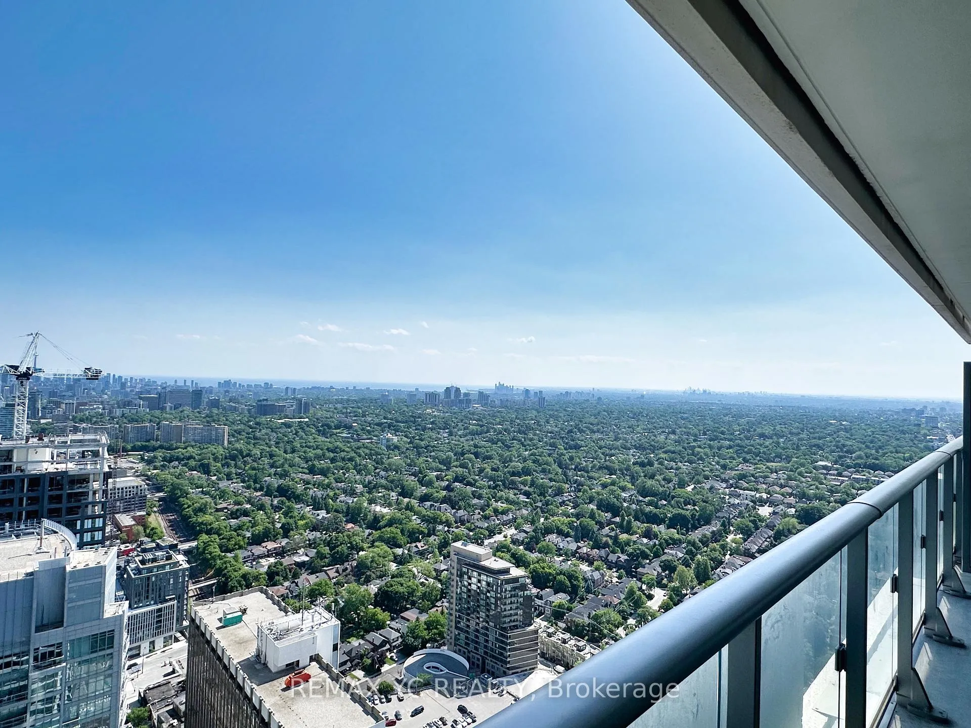 Photo 9 of Unit 4607, 2221 Yonge Street, Toronto, Mount Pleasant West — HOMEH