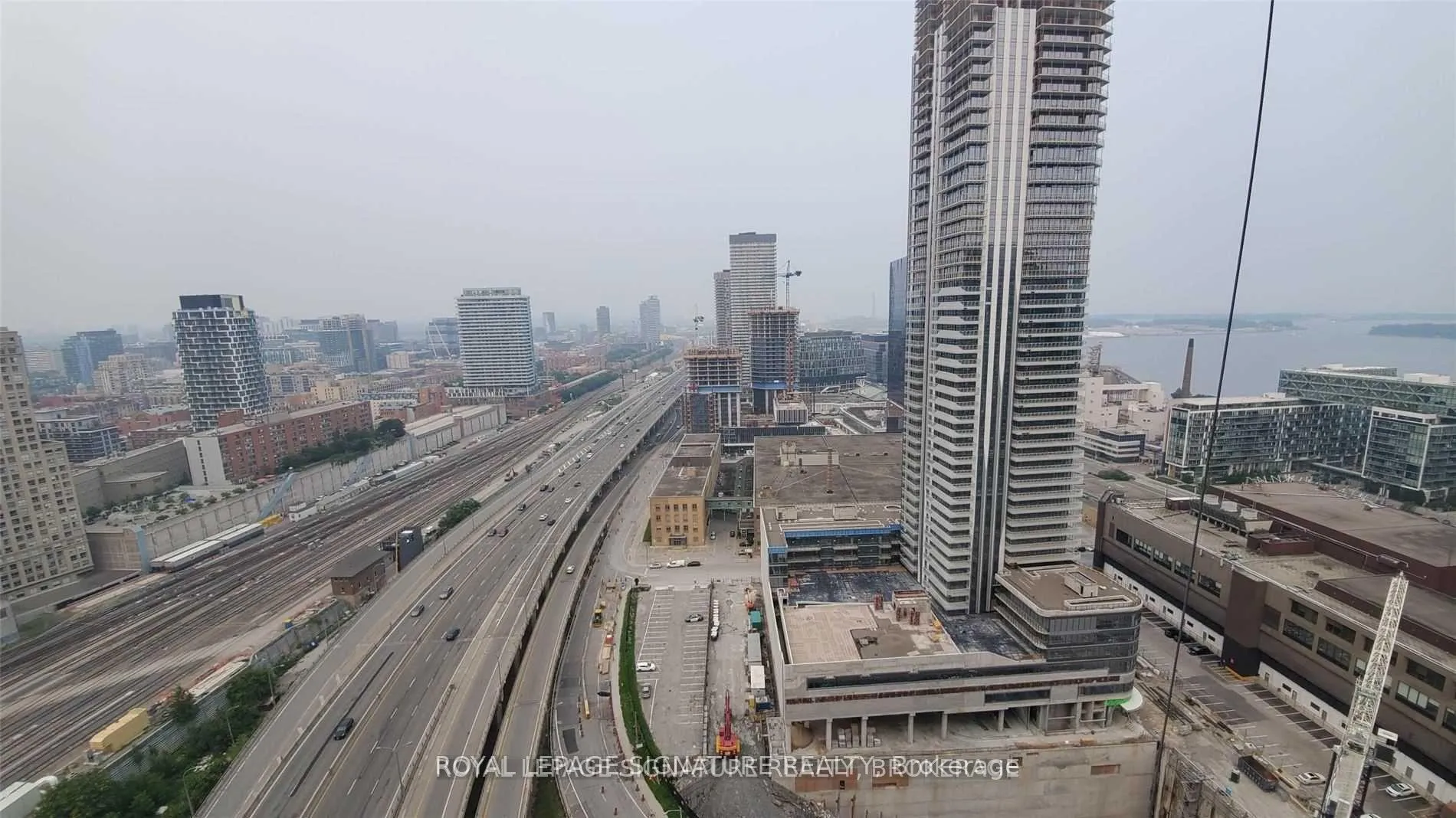 Photo 17 of Unit 3005, 16 Yonge Street, Toronto, Waterfront Communities — HOMEH