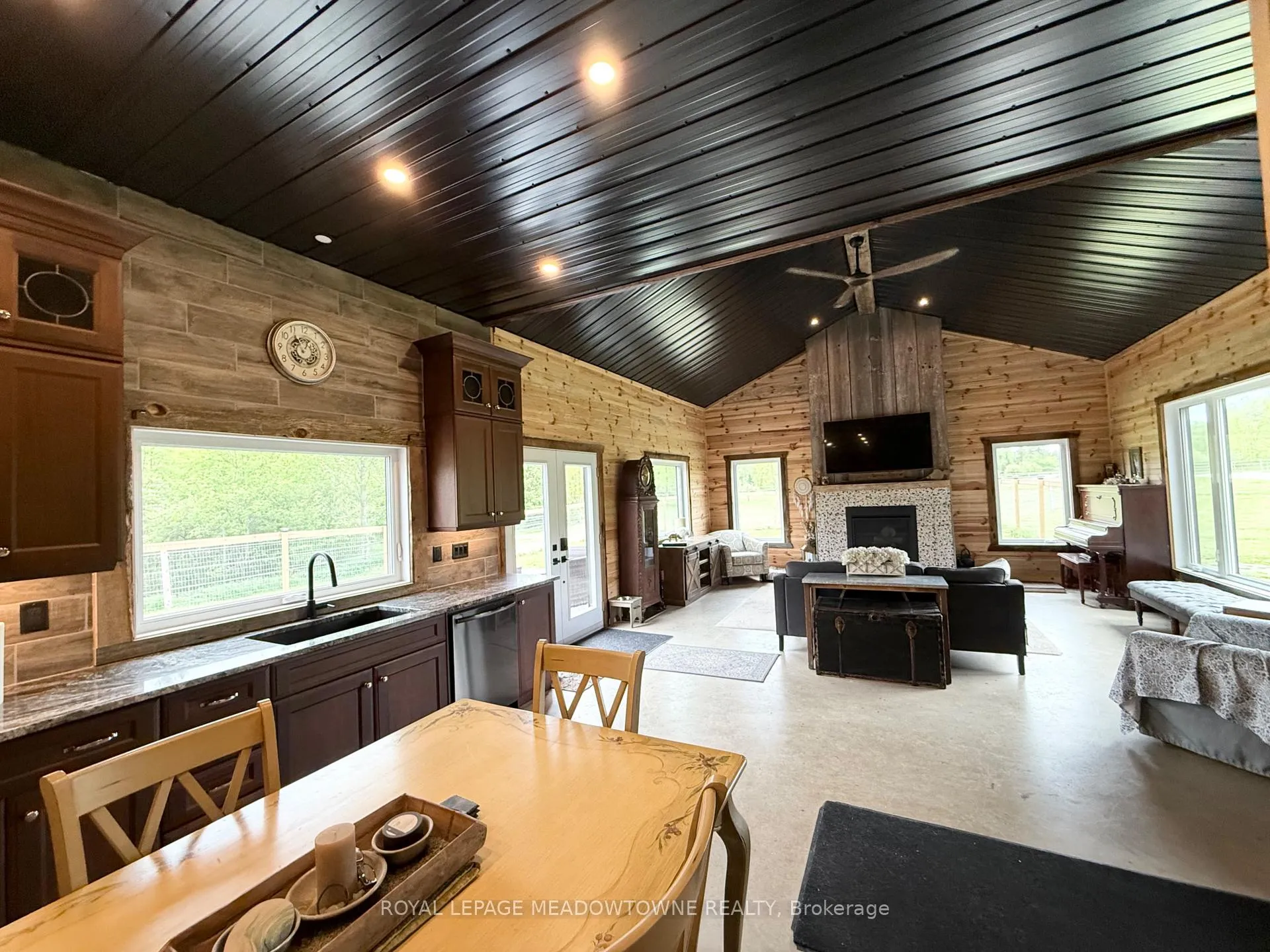 Photo 3 of 394 Lavallee Road, Horton, Horton Twp — HOMEH