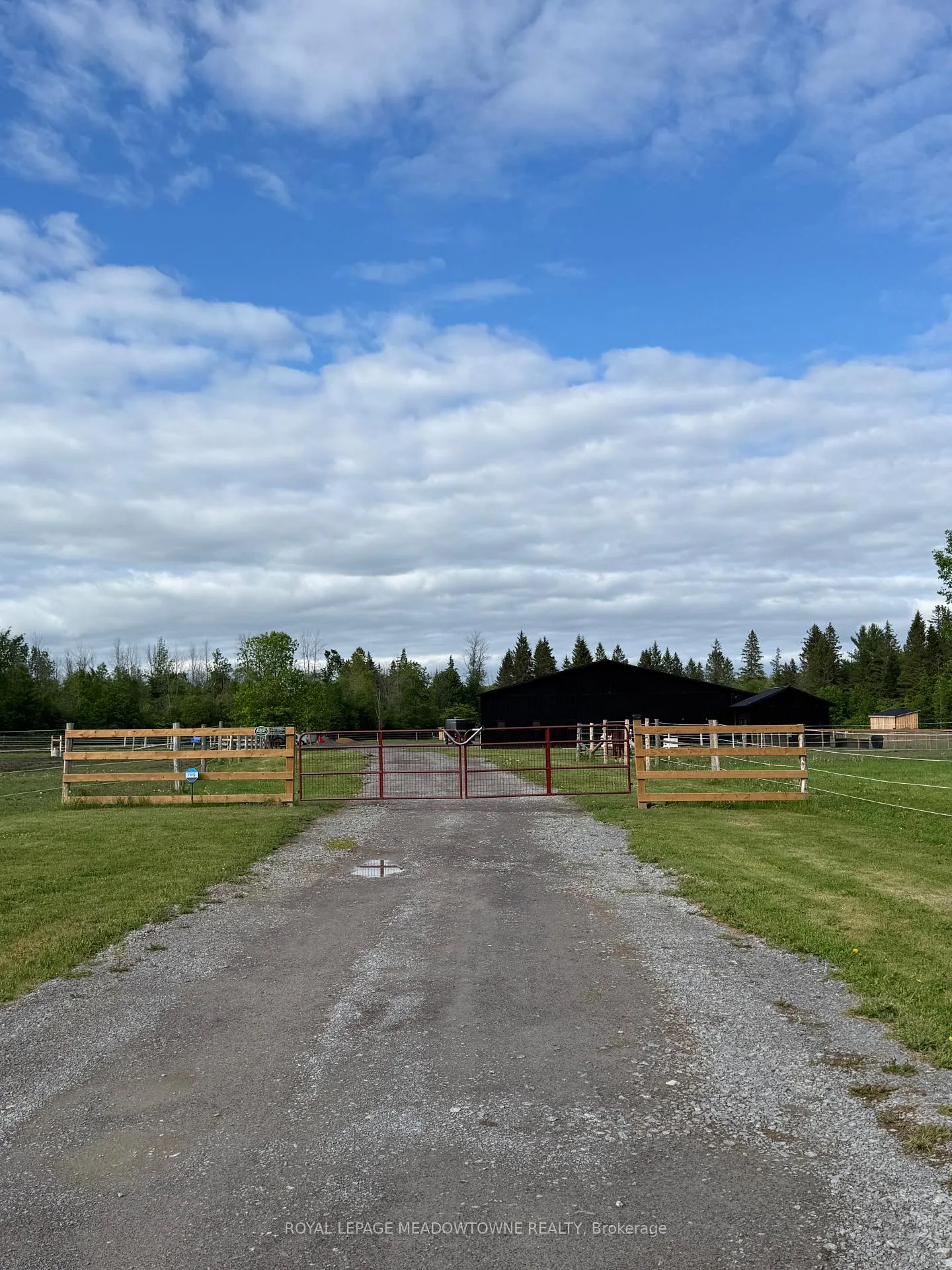 Photo 23 of 394 Lavallee Road, Horton, Horton Twp — HOMEH