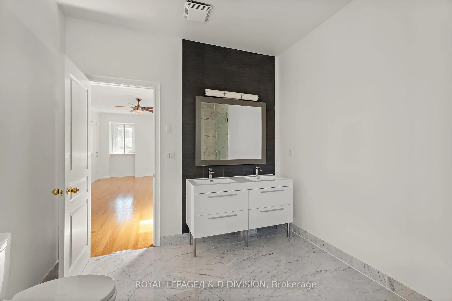 Photo 32 of 102 Earl Place, Toronto, North St. James Town — HOMEH