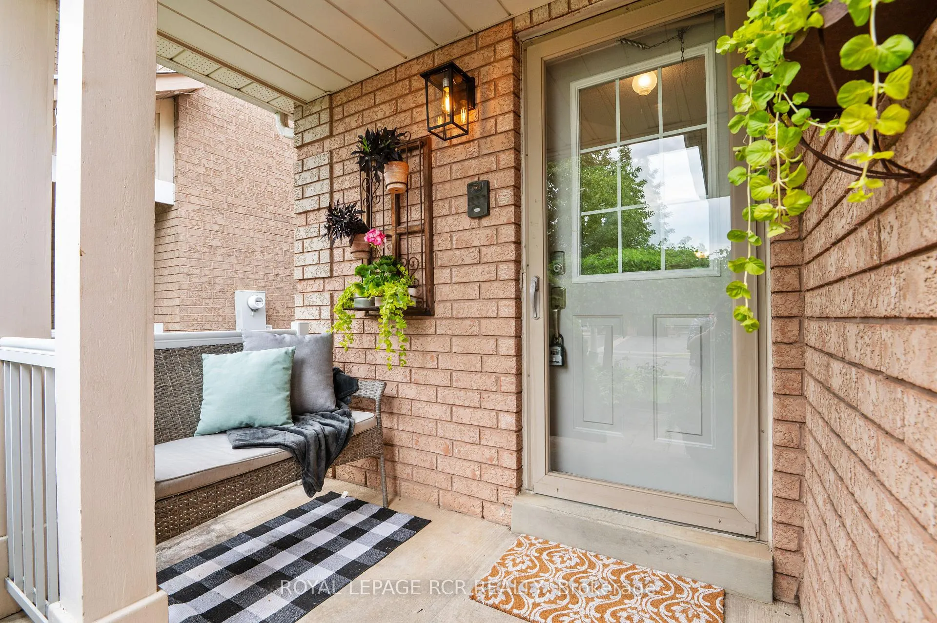 Photo 3 of 13 Twin Pines Crescent, Brampton, Northwest Sandalwood Parkway — HOMEH