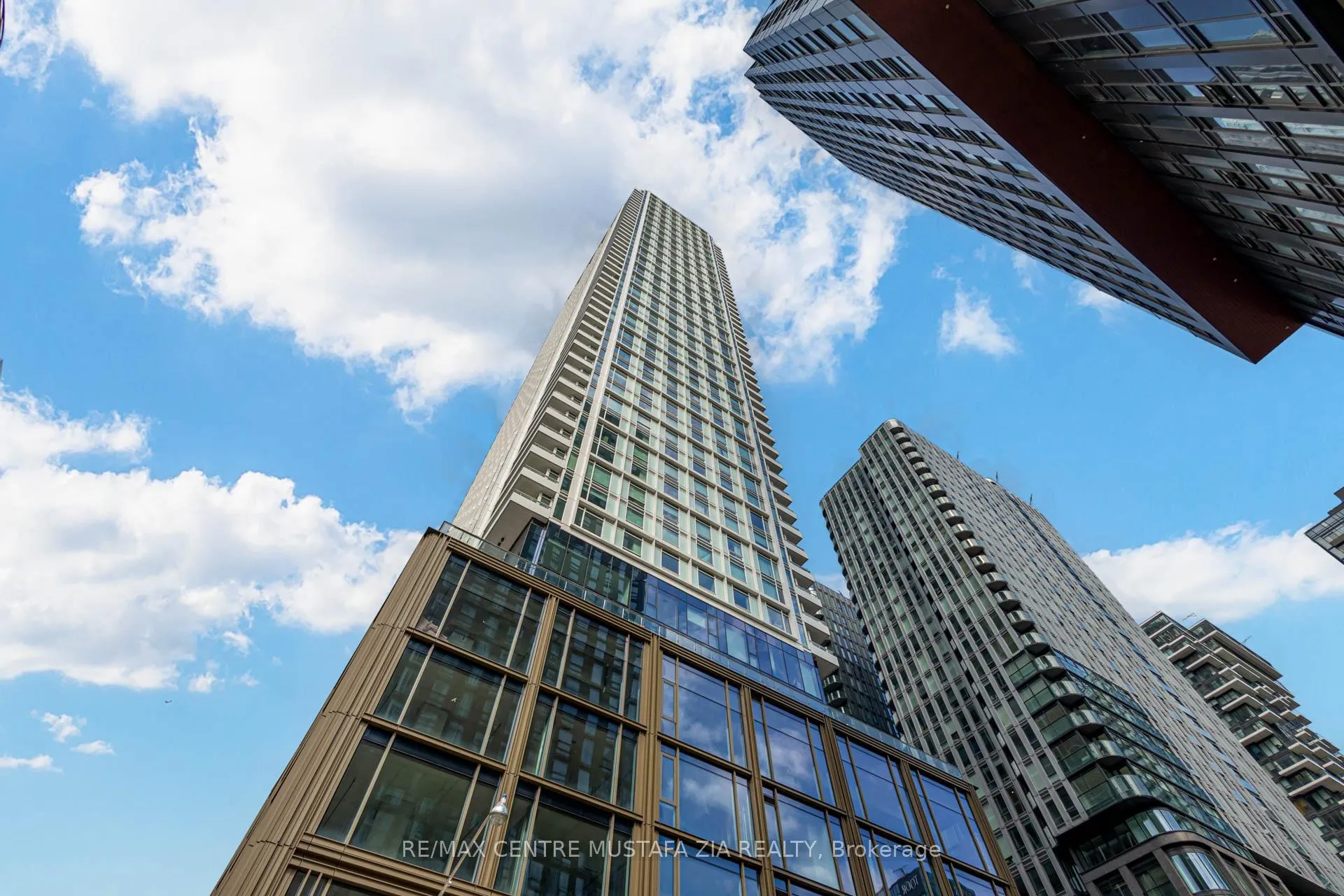 Photo 2 of Unit 4506, 88 Queen Street E, Toronto, Church-Yonge Corridor — HOMEH