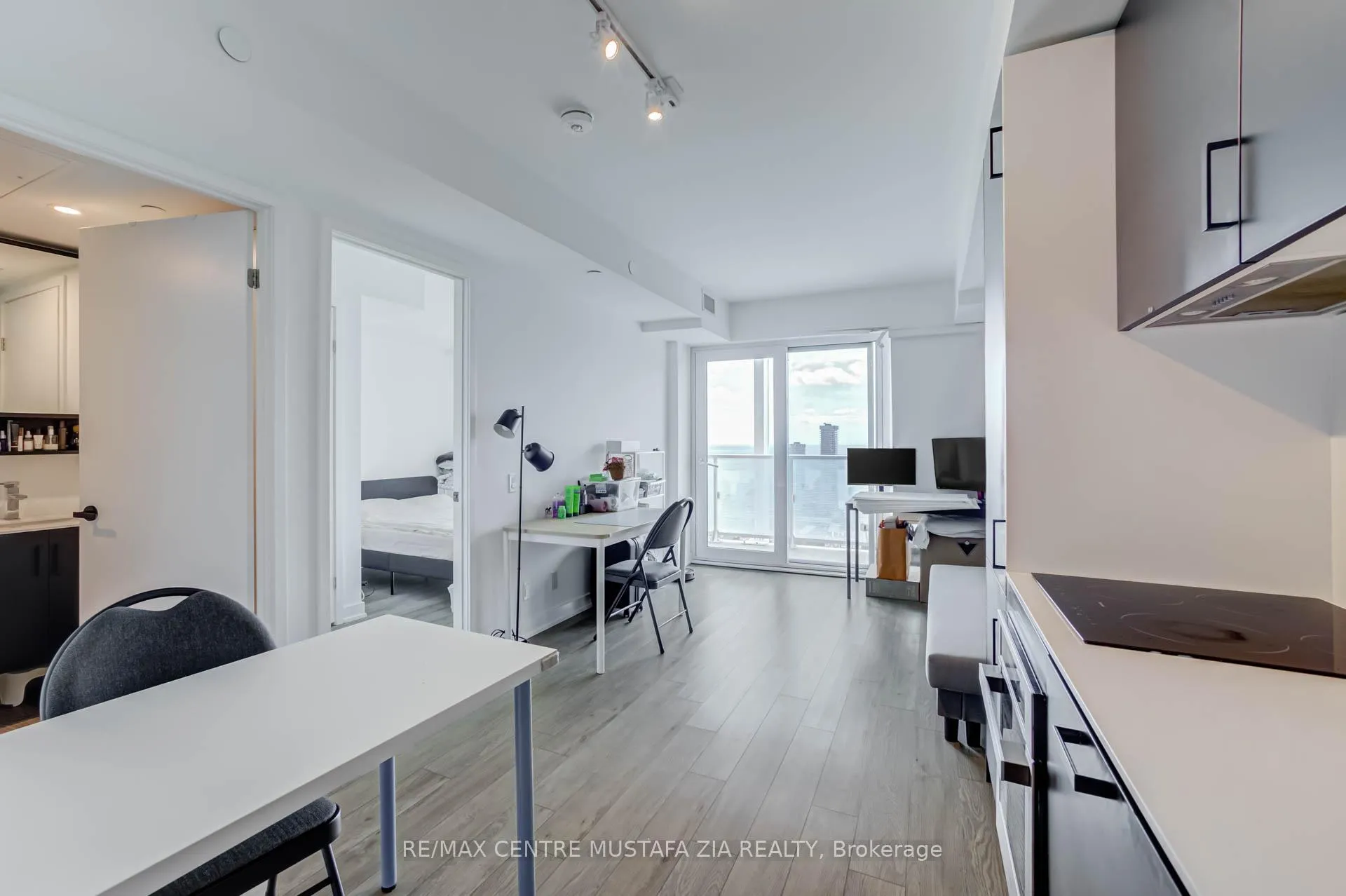 Photo 10 of Unit 4506, 88 Queen Street E, Toronto, Church-Yonge Corridor — HOMEH