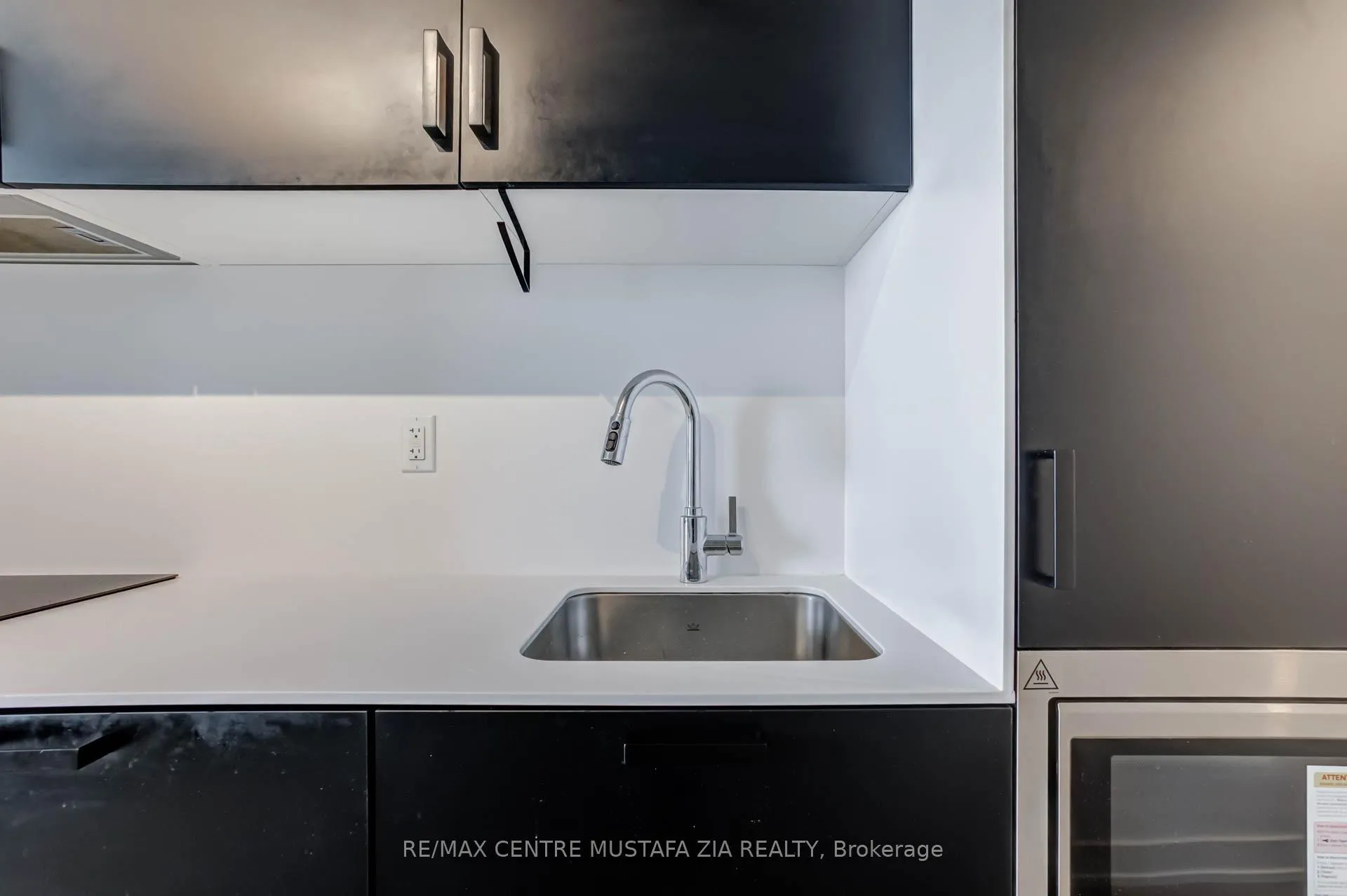 Photo 11 of Unit 4506, 88 Queen Street E, Toronto, Church-Yonge Corridor — HOMEH