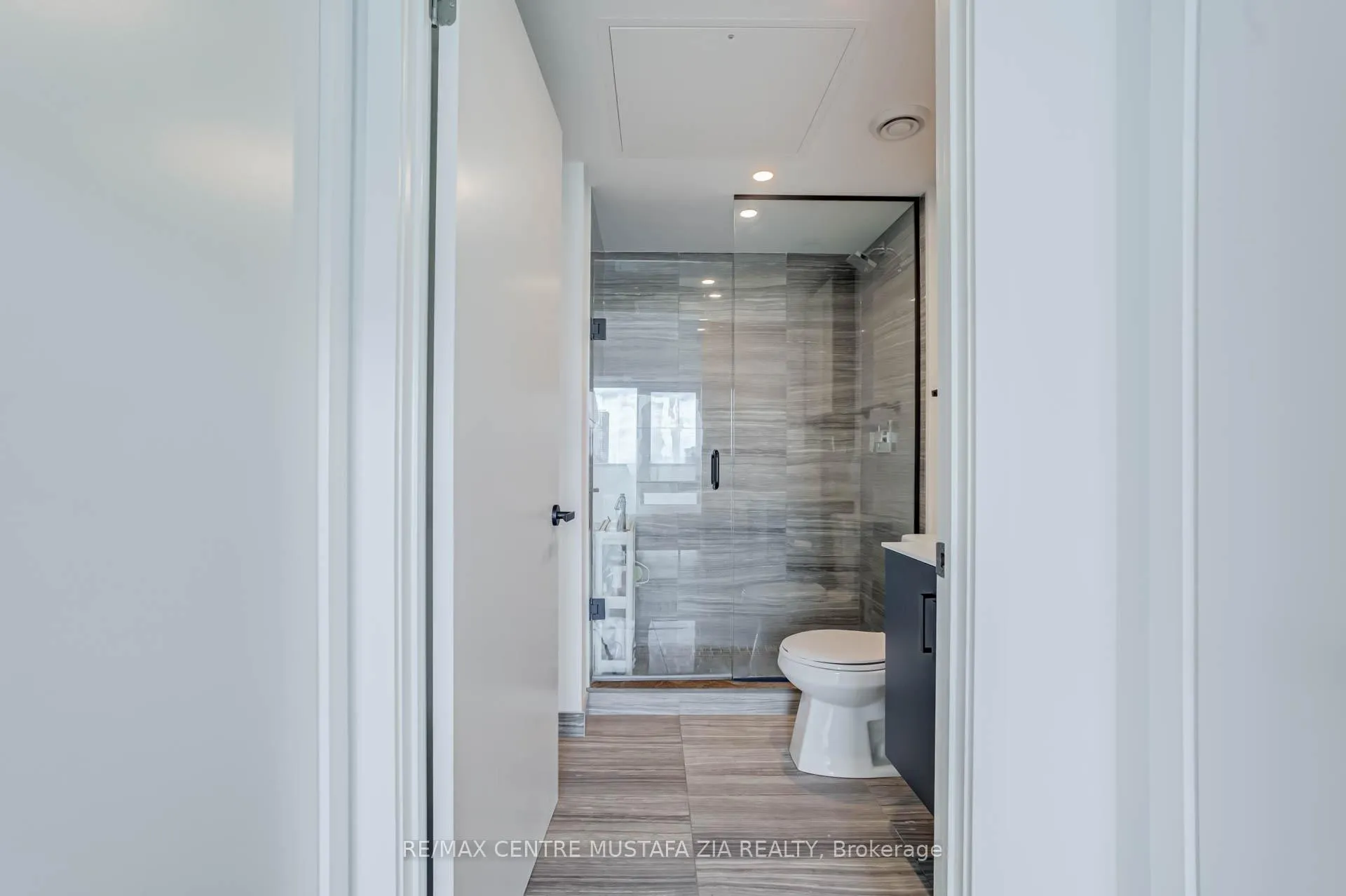 Photo 19 of Unit 4506, 88 Queen Street E, Toronto, Church-Yonge Corridor — HOMEH