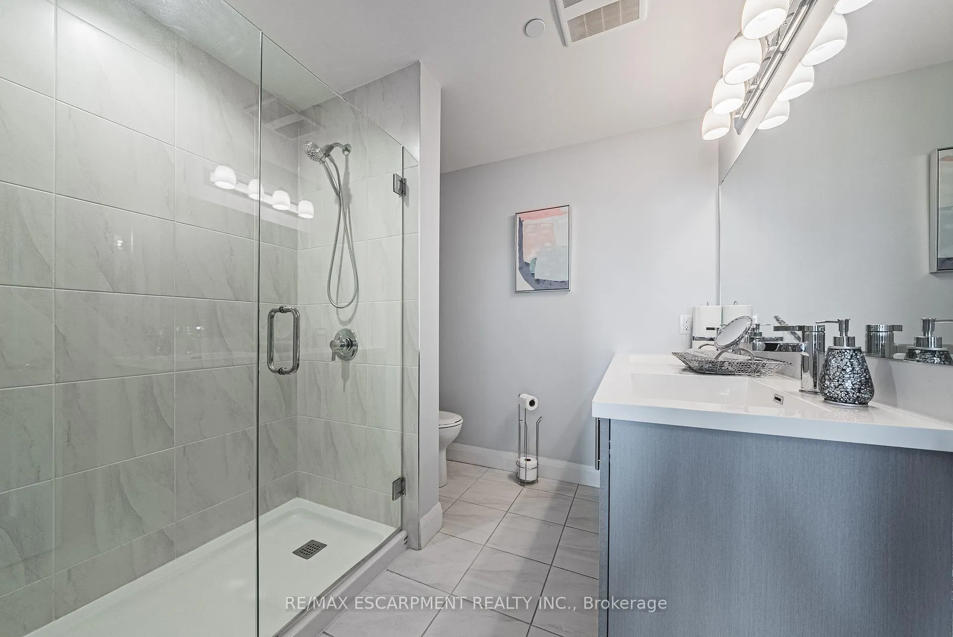 Photo 12 of Unit 317, 1 Redfern Avenue, Hamilton, Mountview — HOMEH