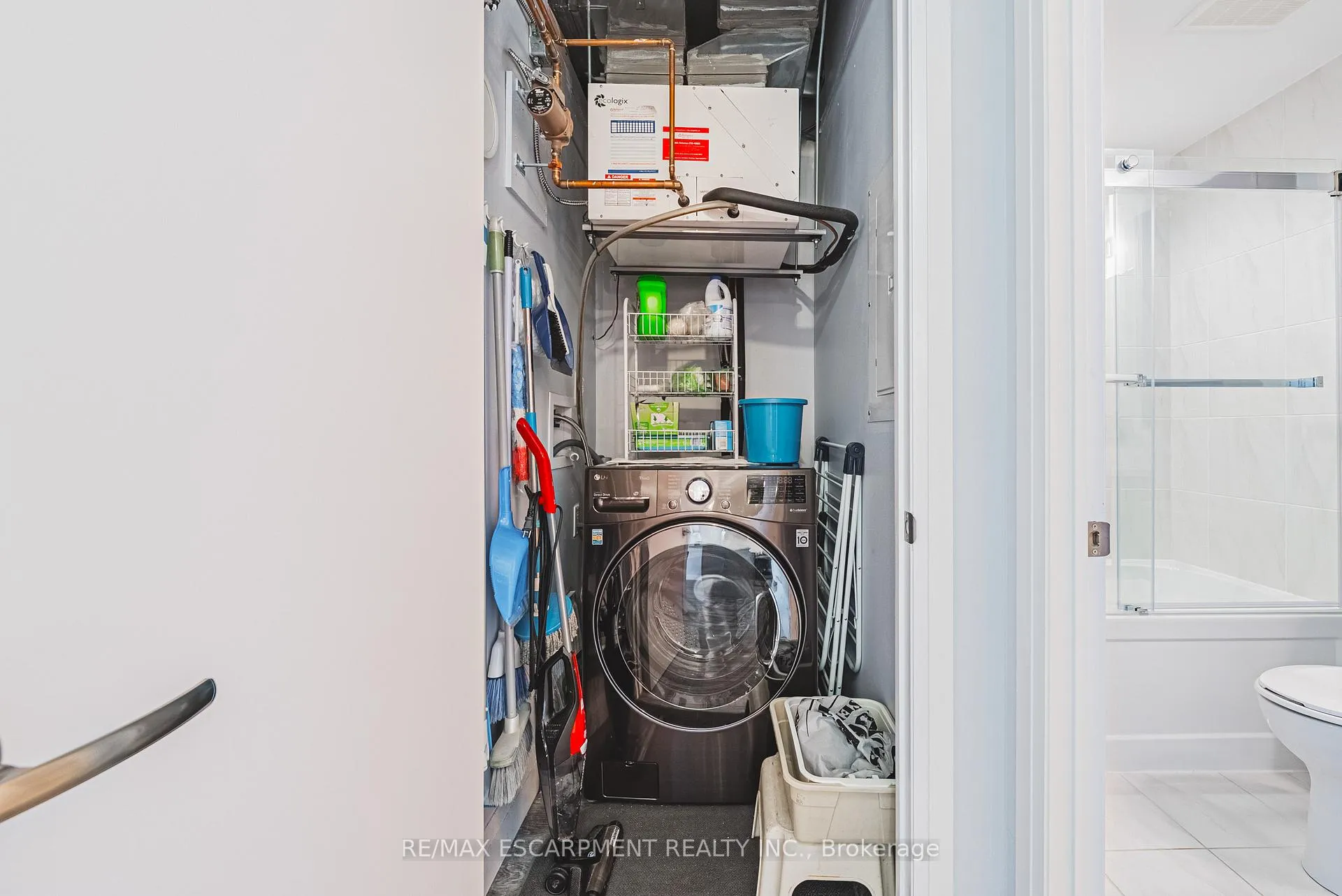 Photo 16 of Unit 317, 1 Redfern Avenue, Hamilton, Mountview — HOMEH