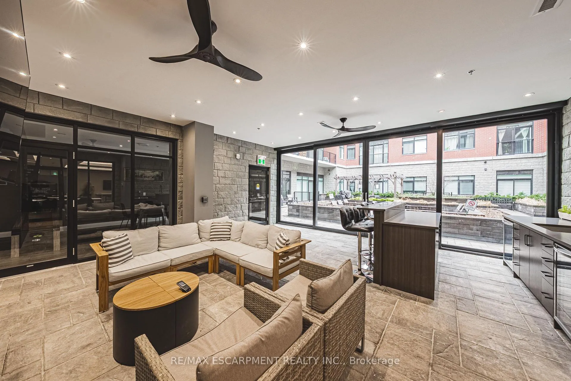 Photo 17 of Unit 317, 1 Redfern Avenue, Hamilton, Mountview — HOMEH