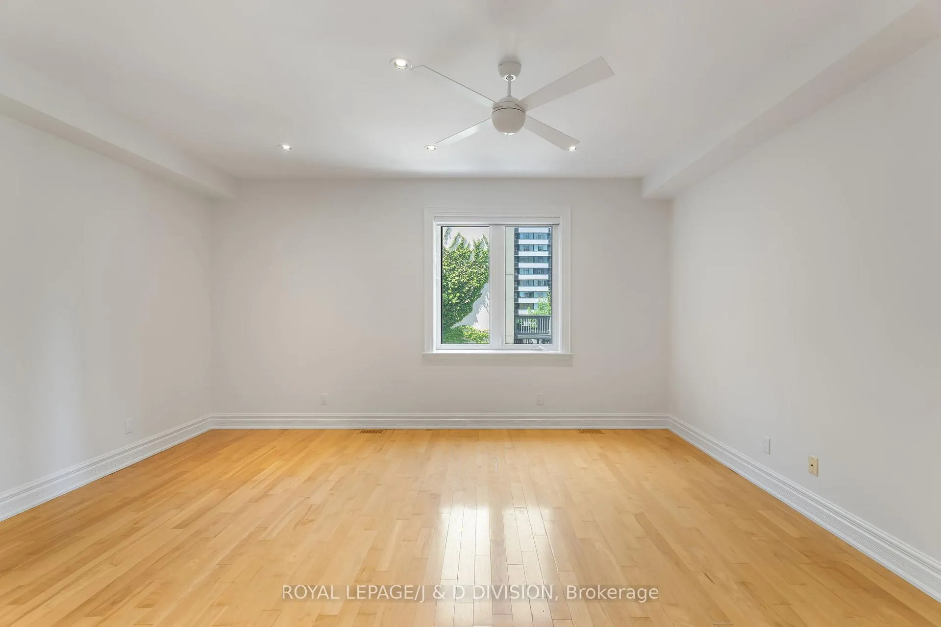 Photo 18 of 6 Huntley Street, Toronto, North St. James Town — HOMEH