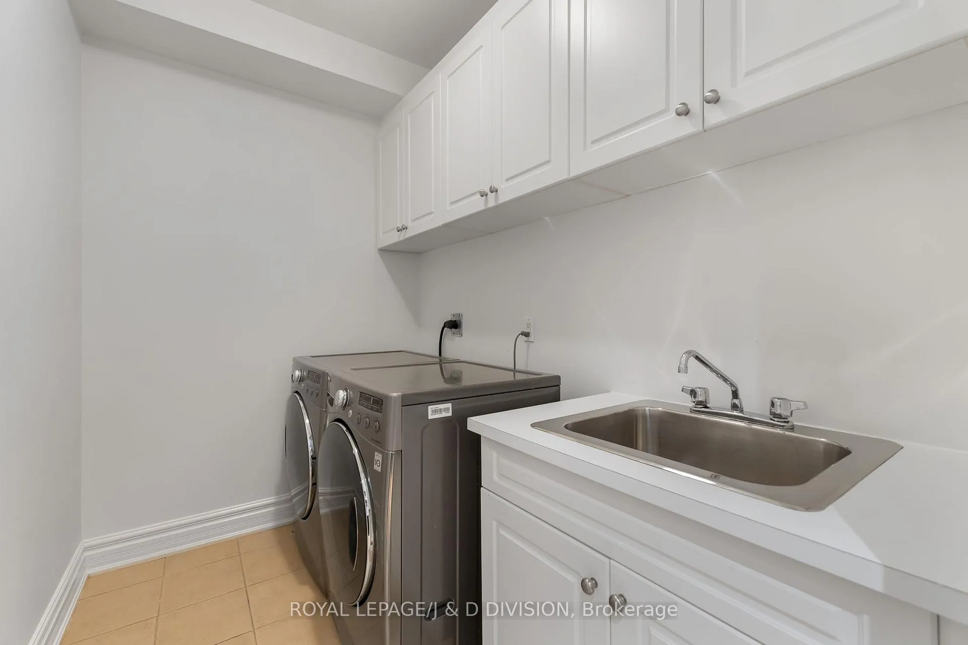 Photo 22 of 6 Huntley Street, Toronto, North St. James Town — HOMEH