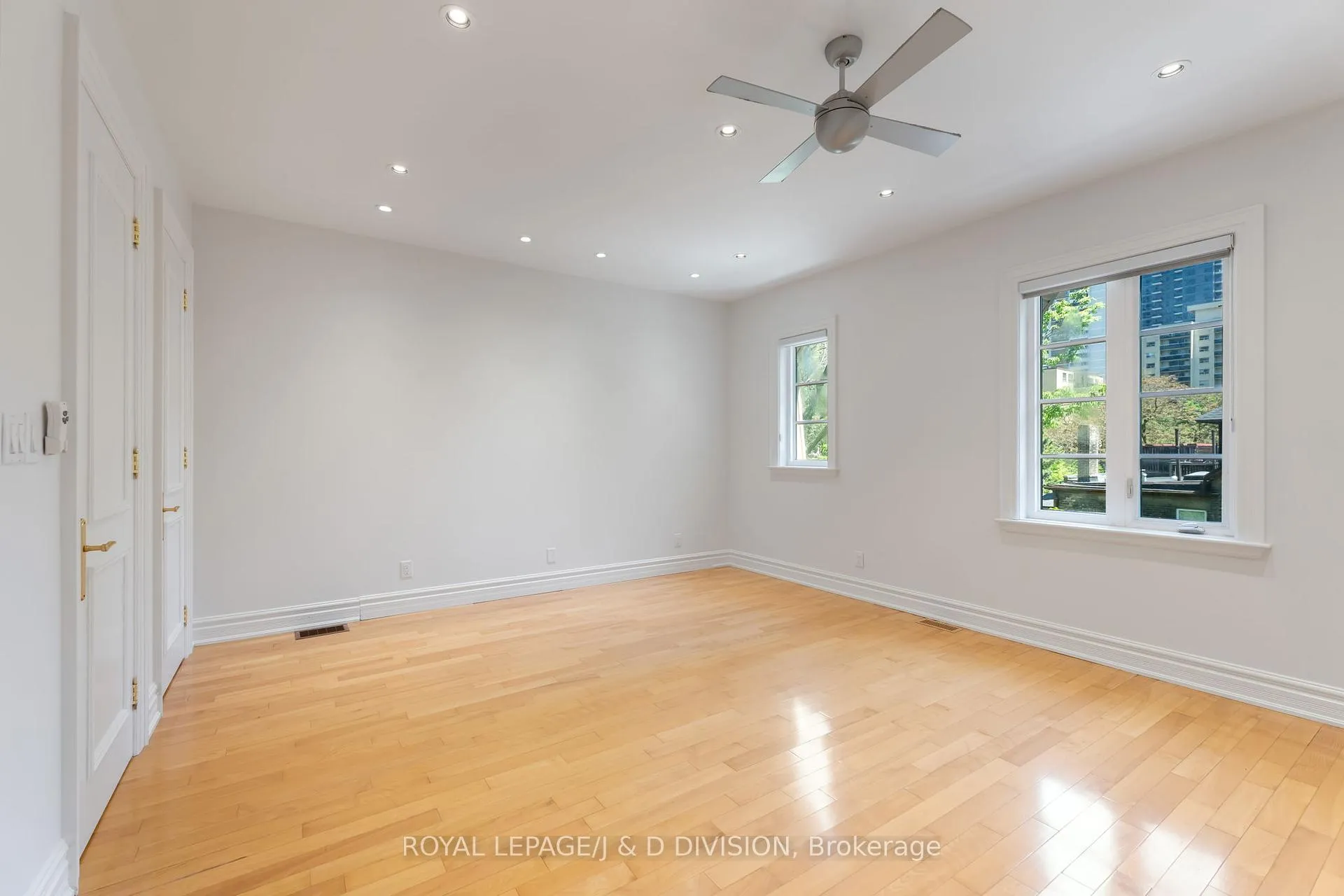 Photo 32 of 6 Huntley Street, Toronto, North St. James Town — HOMEH