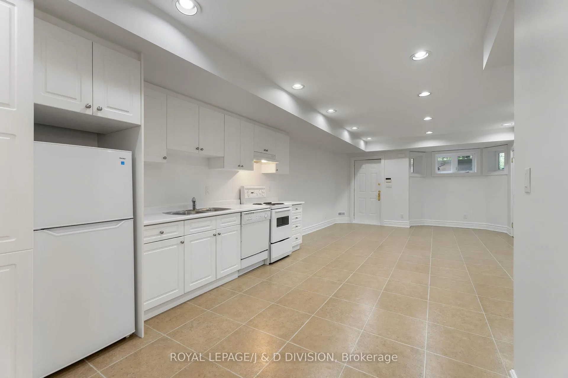 Photo 36 of 6 Huntley Street, Toronto, North St. James Town — HOMEH