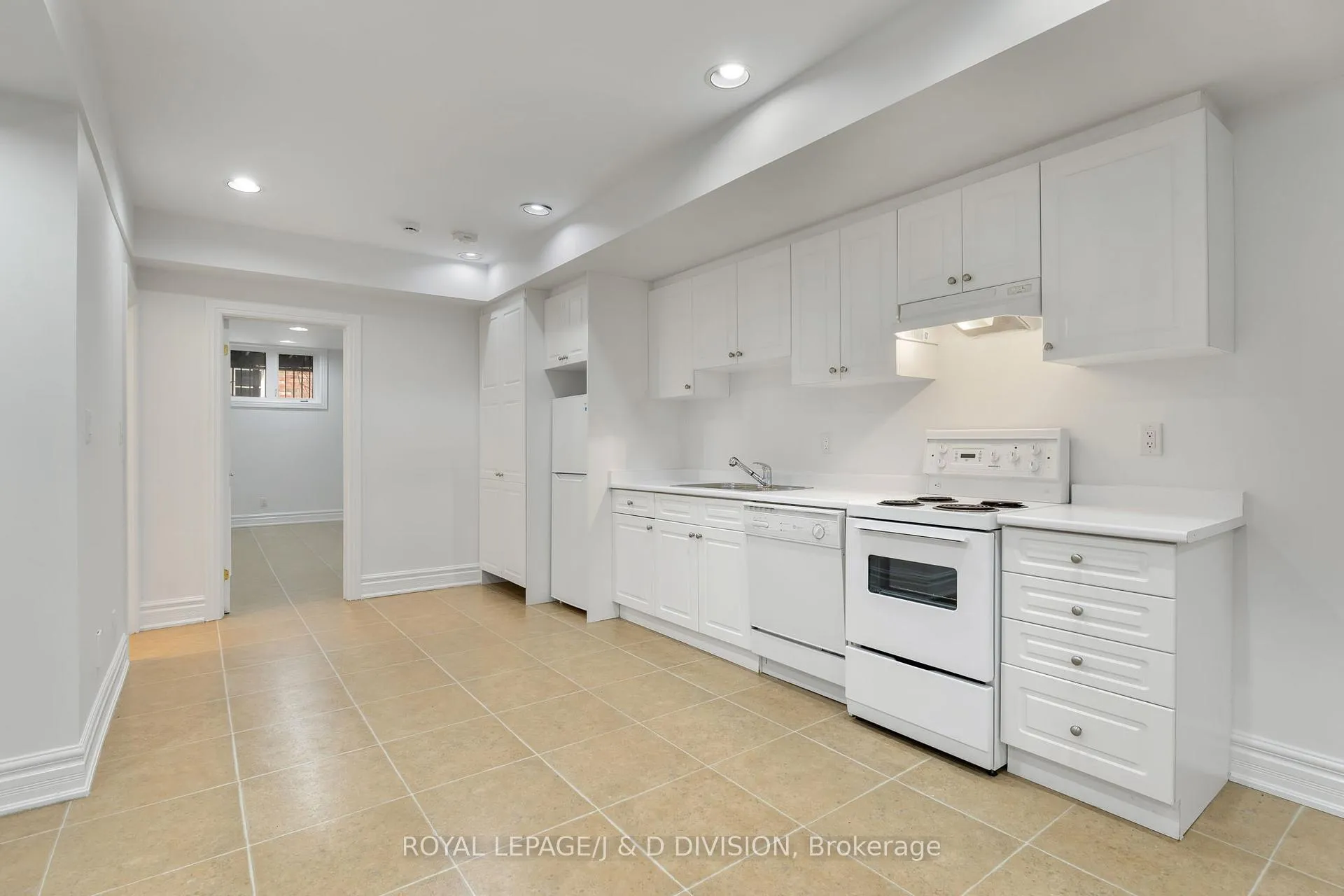 Photo 38 of 6 Huntley Street, Toronto, North St. James Town — HOMEH